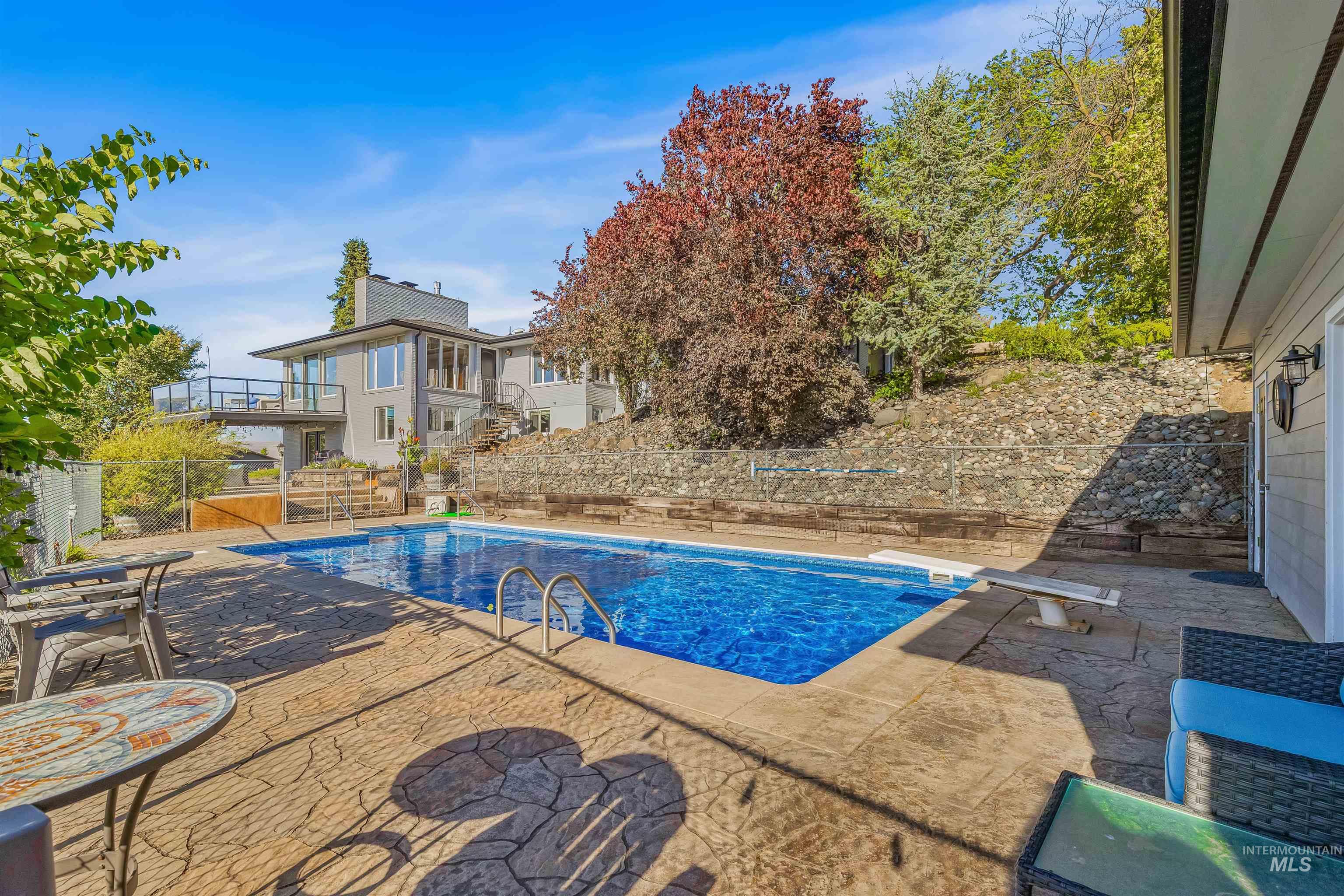 1533 Vineyard Drive, Lewiston, Idaho 83501, 5 Bedrooms, 4 Bathrooms, Residential For Sale, Price $799,000,MLS 98958273