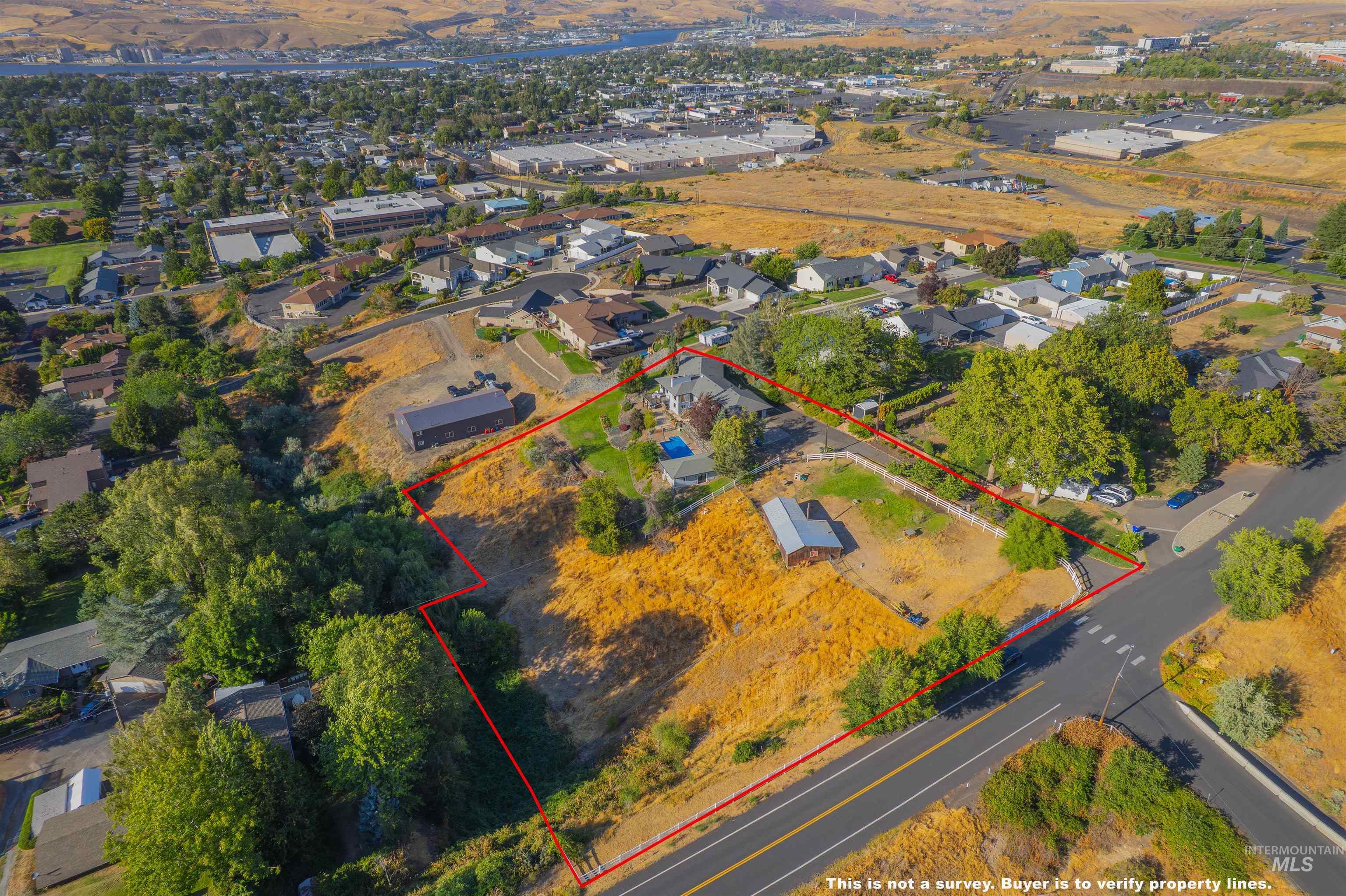 1533 Vineyard Drive, Lewiston, Idaho 83501, 5 Bedrooms, 4 Bathrooms, Residential For Sale, Price $799,000,MLS 98958273