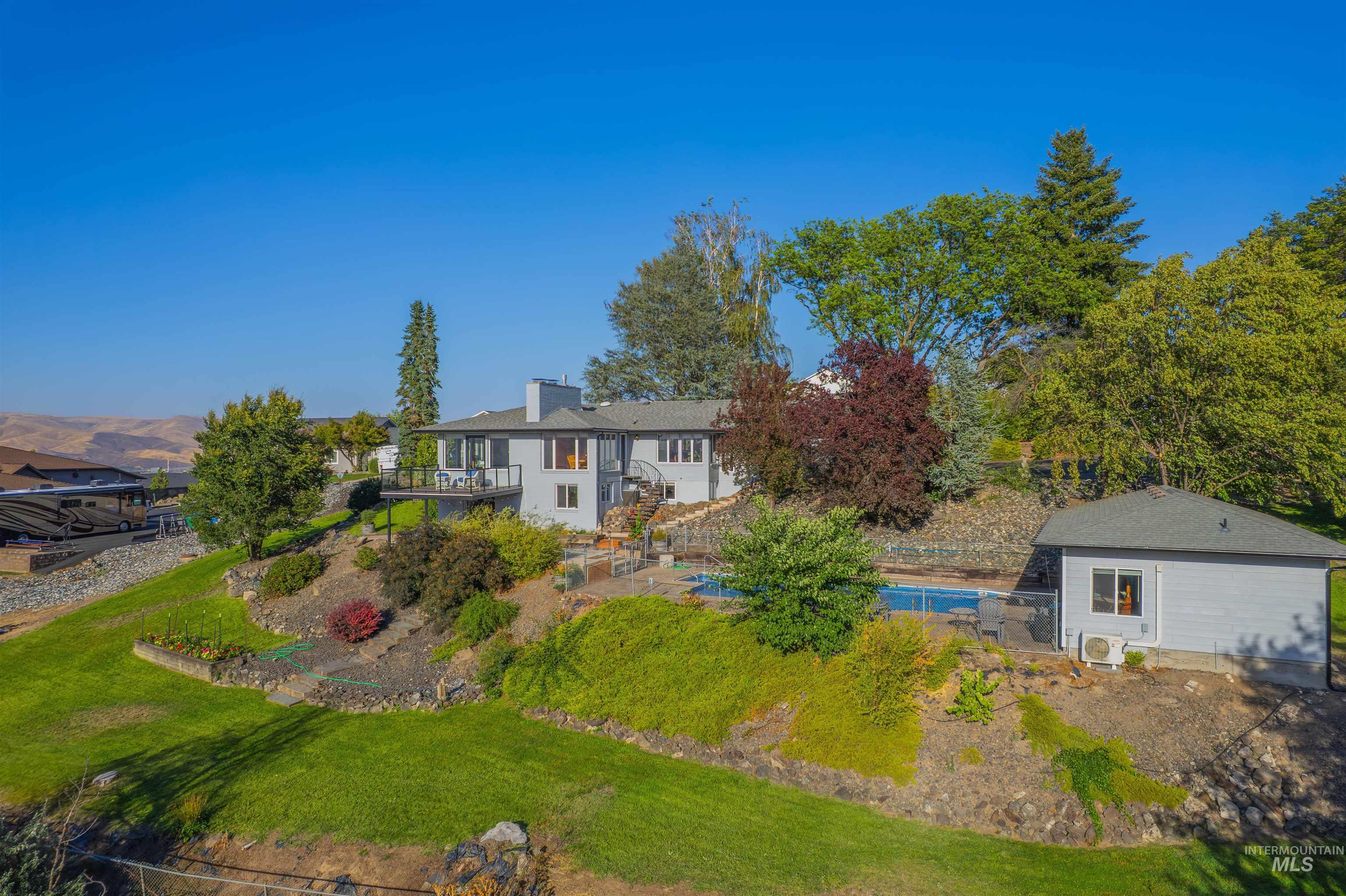 1533 Vineyard Drive, Lewiston, Idaho 83501, 5 Bedrooms, 4 Bathrooms, Residential For Sale, Price $799,000,MLS 98958273