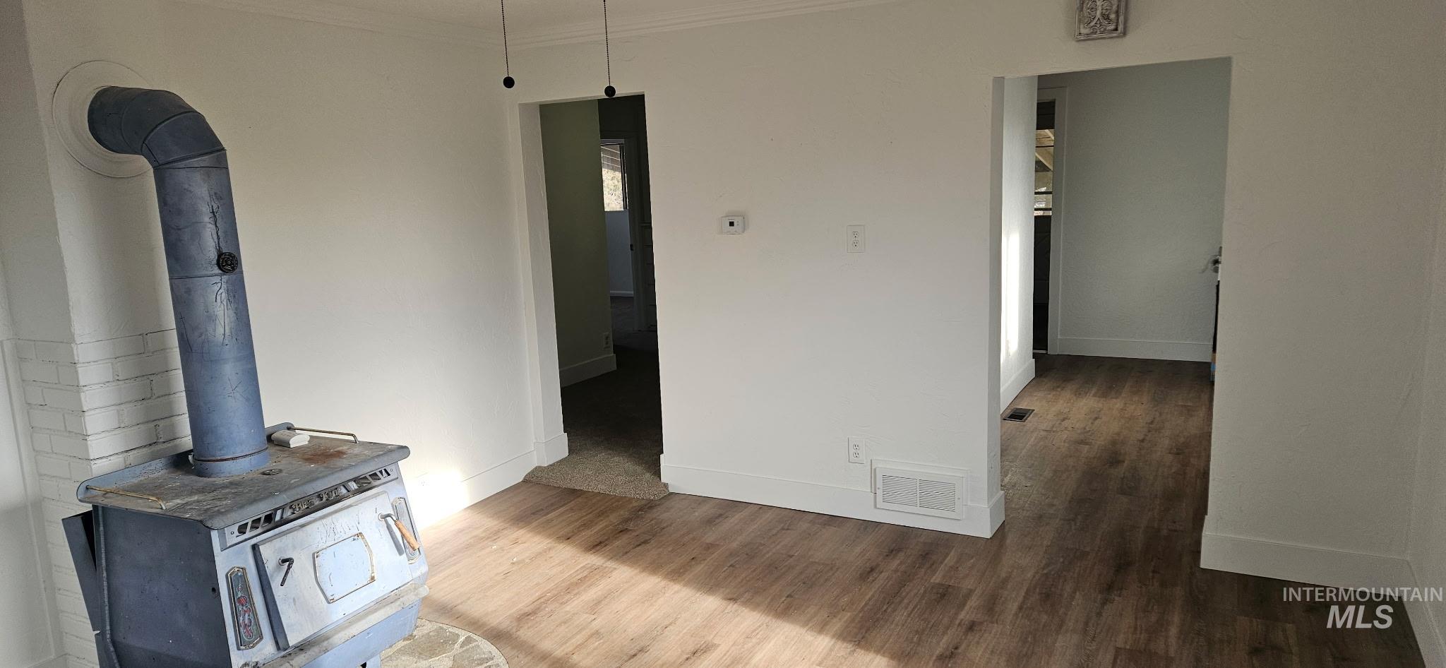 284 N Main, Downey, Idaho 83234, 5 Bedrooms, 1 Bathroom, Residential For Sale, Price $279,900,MLS 98958276