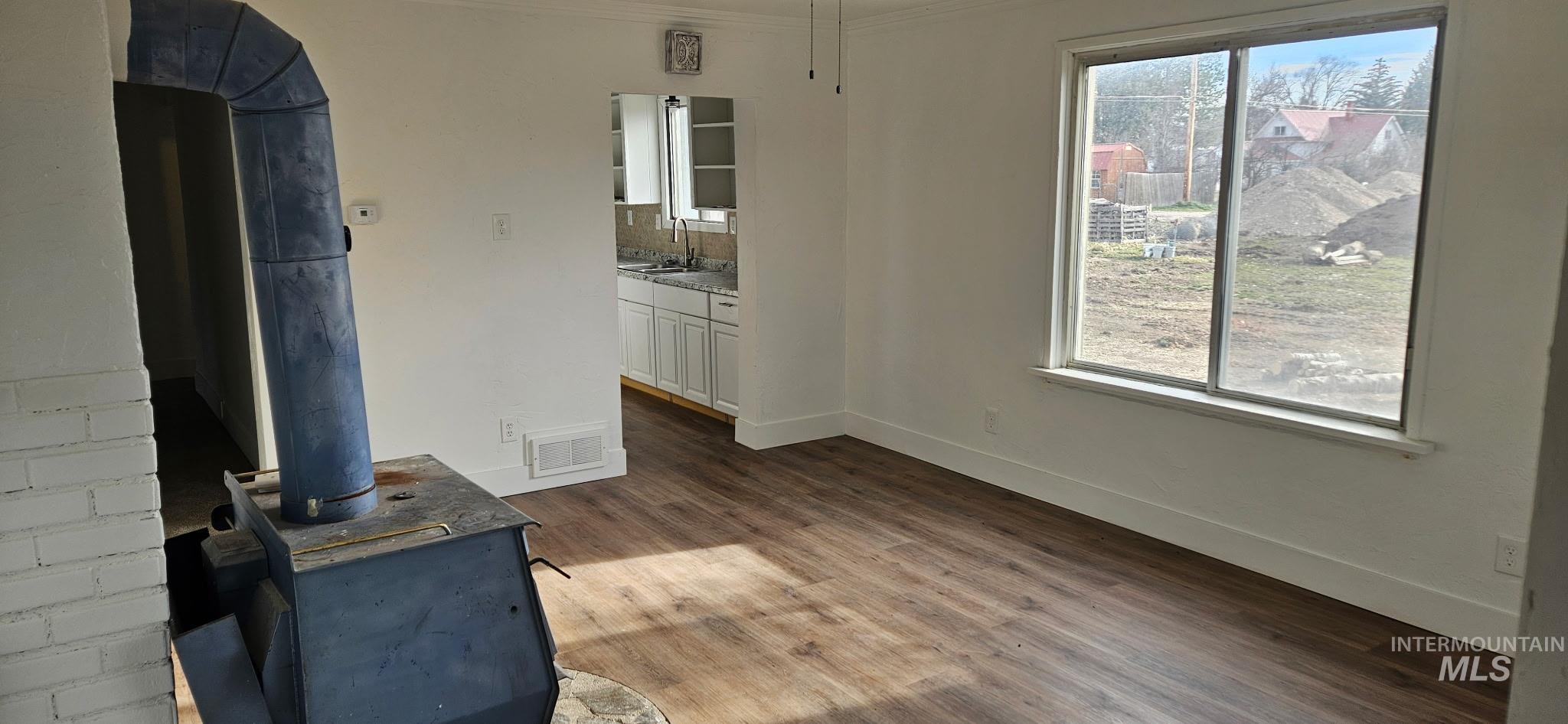 284 N Main, Downey, Idaho 83234, 5 Bedrooms, 1 Bathroom, Residential For Sale, Price $279,900,MLS 98958276