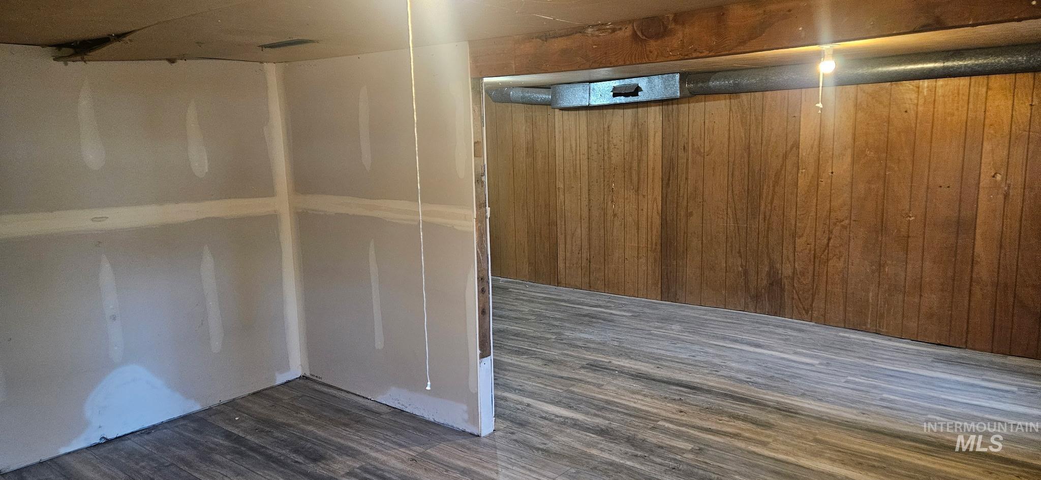 284 N Main, Downey, Idaho 83234, 5 Bedrooms, 1 Bathroom, Residential For Sale, Price $279,900,MLS 98958276