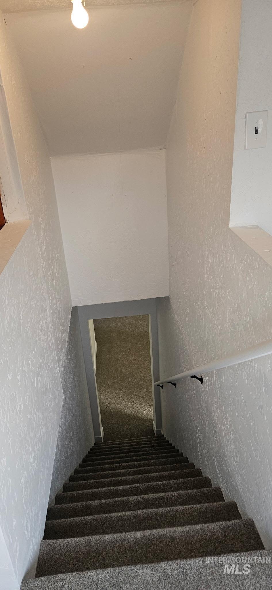 284 N Main, Downey, Idaho 83234, 5 Bedrooms, 1 Bathroom, Residential For Sale, Price $279,900,MLS 98958276