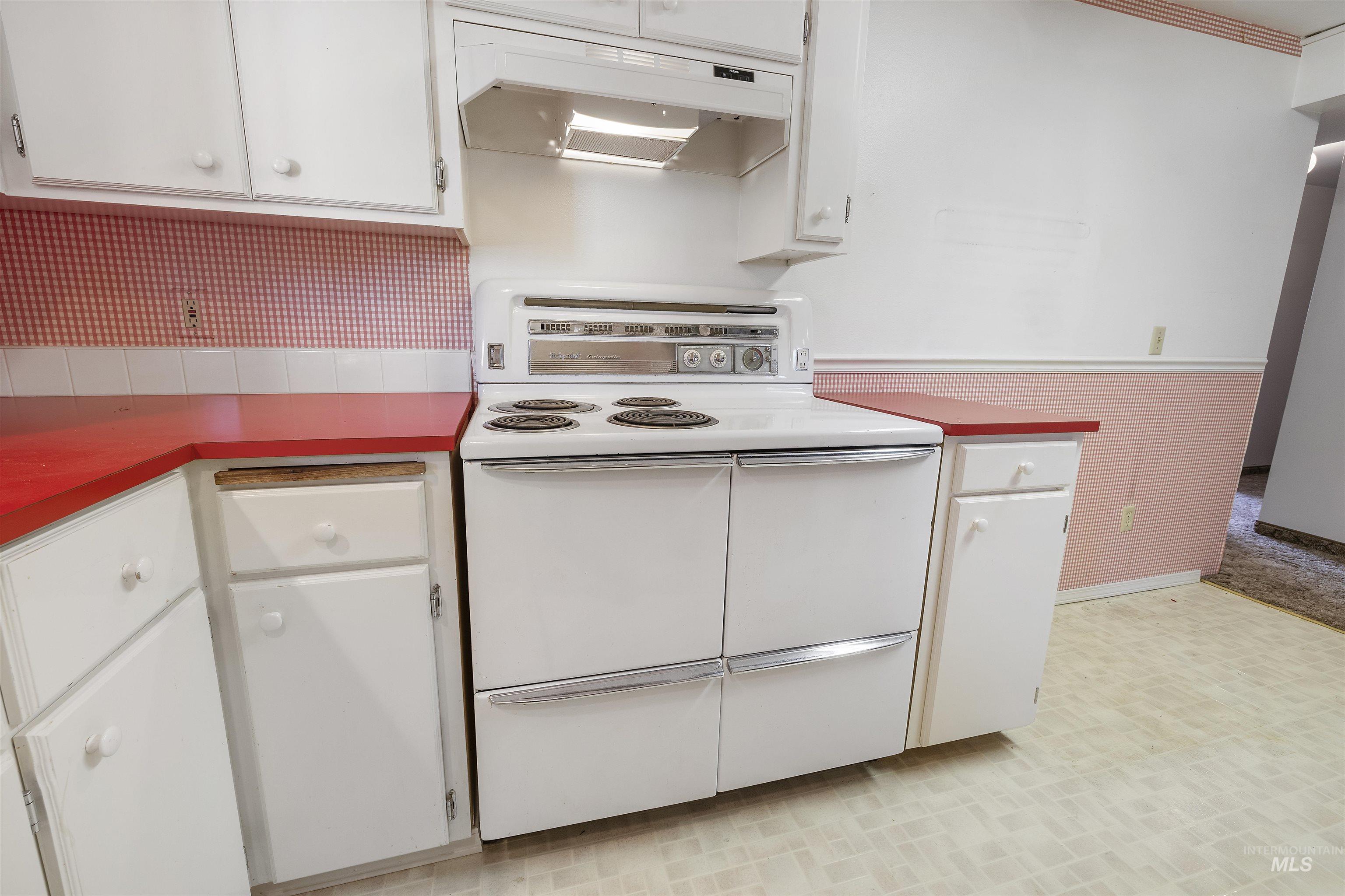 3427 14th Street, Lewiston, Idaho 83501-0000, 4 Bedrooms, 2 Bathrooms, Residential For Sale, Price $499,000,MLS 98958331