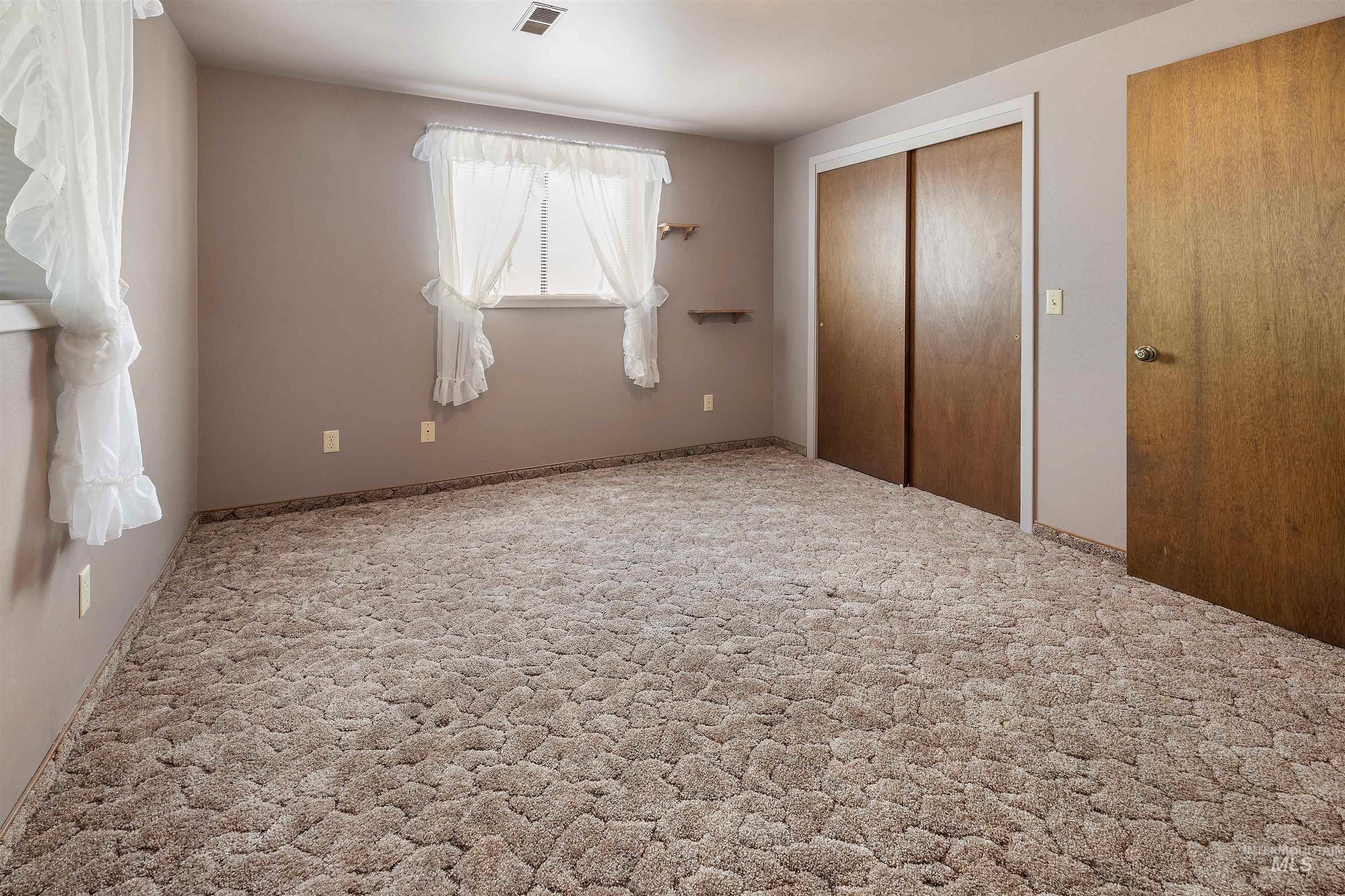 3427 14th Street, Lewiston, Idaho 83501-0000, 4 Bedrooms, 2 Bathrooms, Residential For Sale, Price $499,000,MLS 98958331