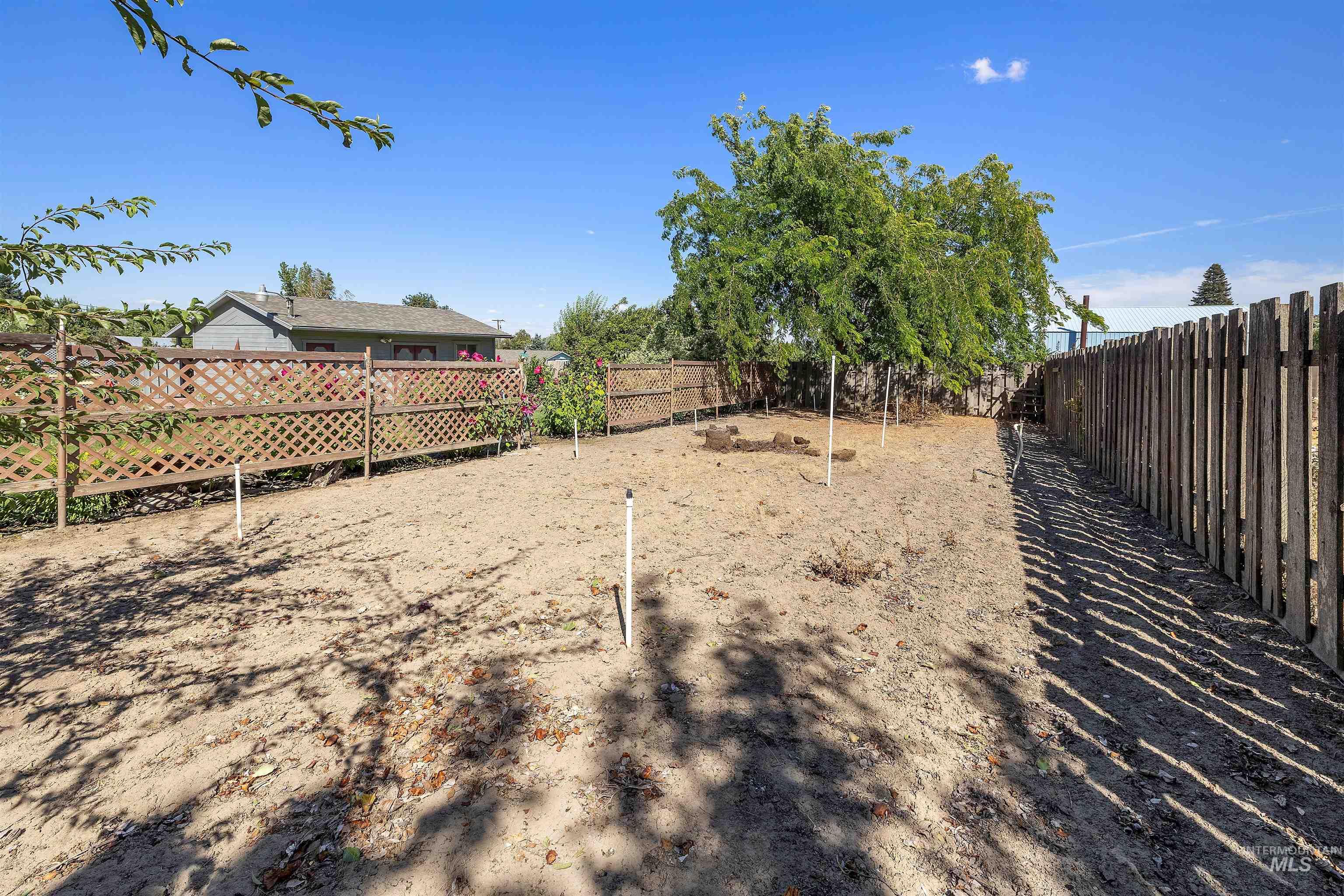 3427 14th Street, Lewiston, Idaho 83501-0000, 4 Bedrooms, 2 Bathrooms, Residential For Sale, Price $499,000,MLS 98958331