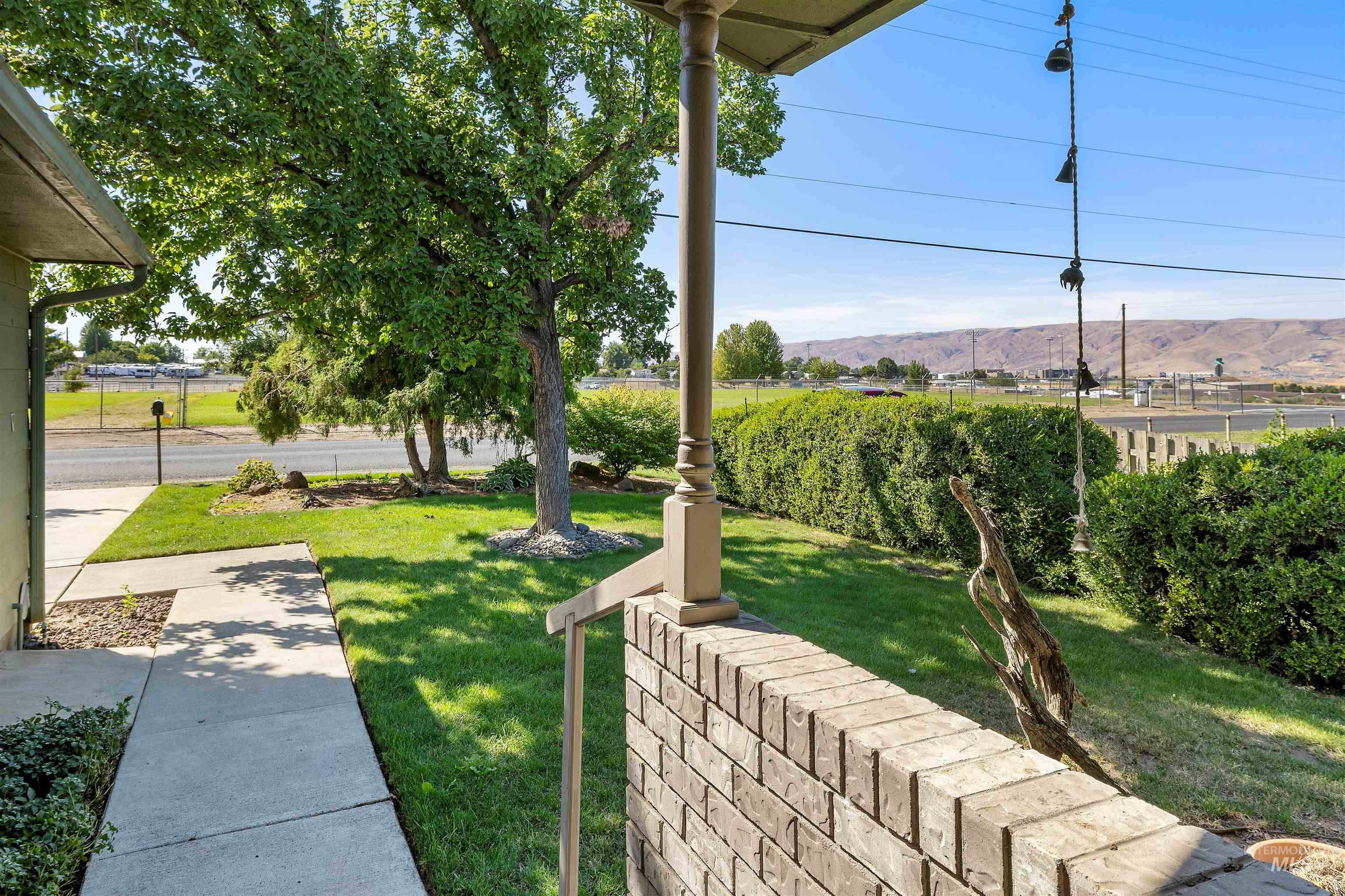 3427 14th Street, Lewiston, Idaho 83501-0000, 4 Bedrooms, 2 Bathrooms, Residential For Sale, Price $499,000,MLS 98958331