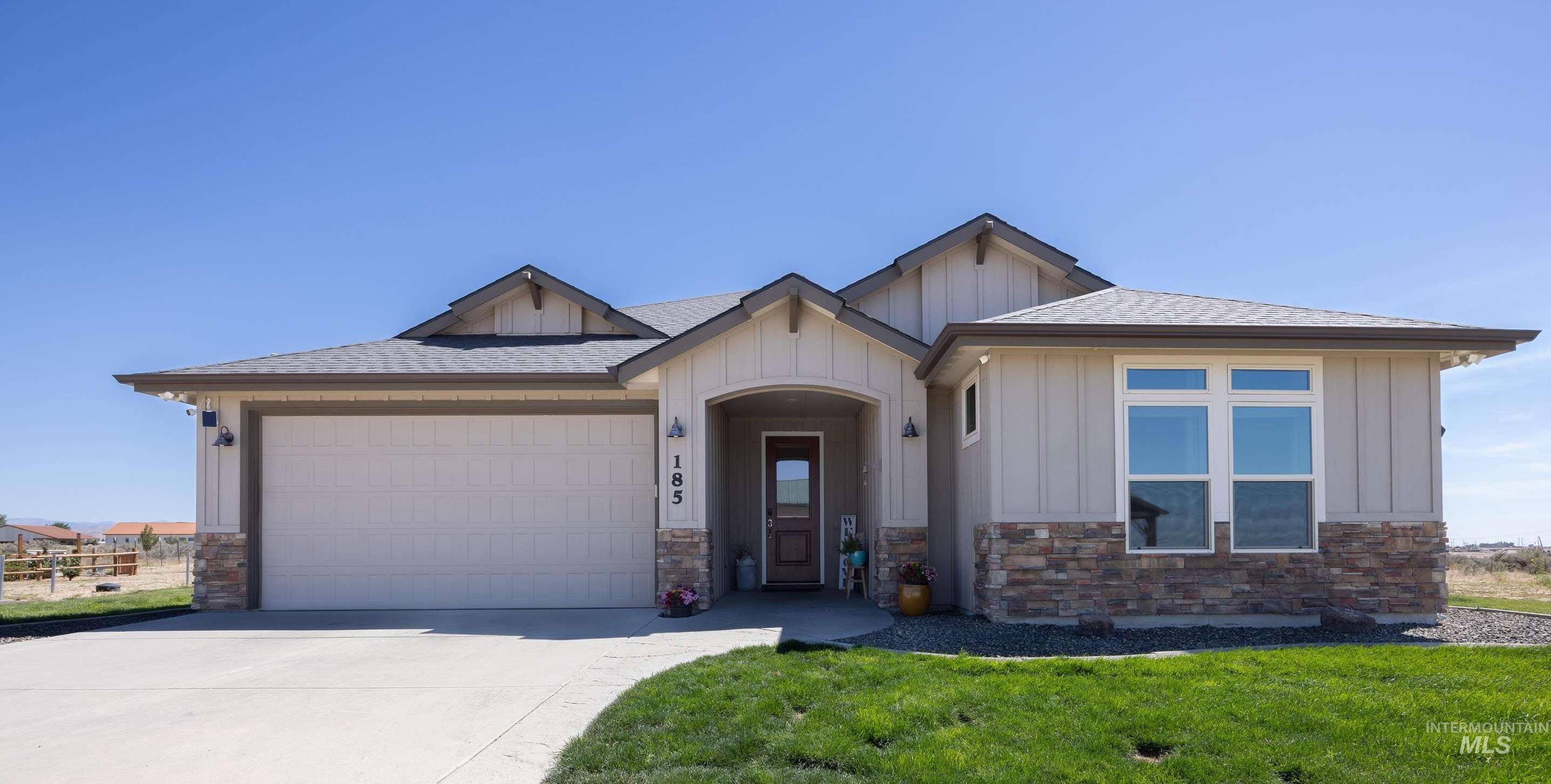 185 S Prong Horn, Boise, Idaho 83716, 3 Bedrooms, 3 Bathrooms, Residential For Sale, Price $950,000,MLS 98958340