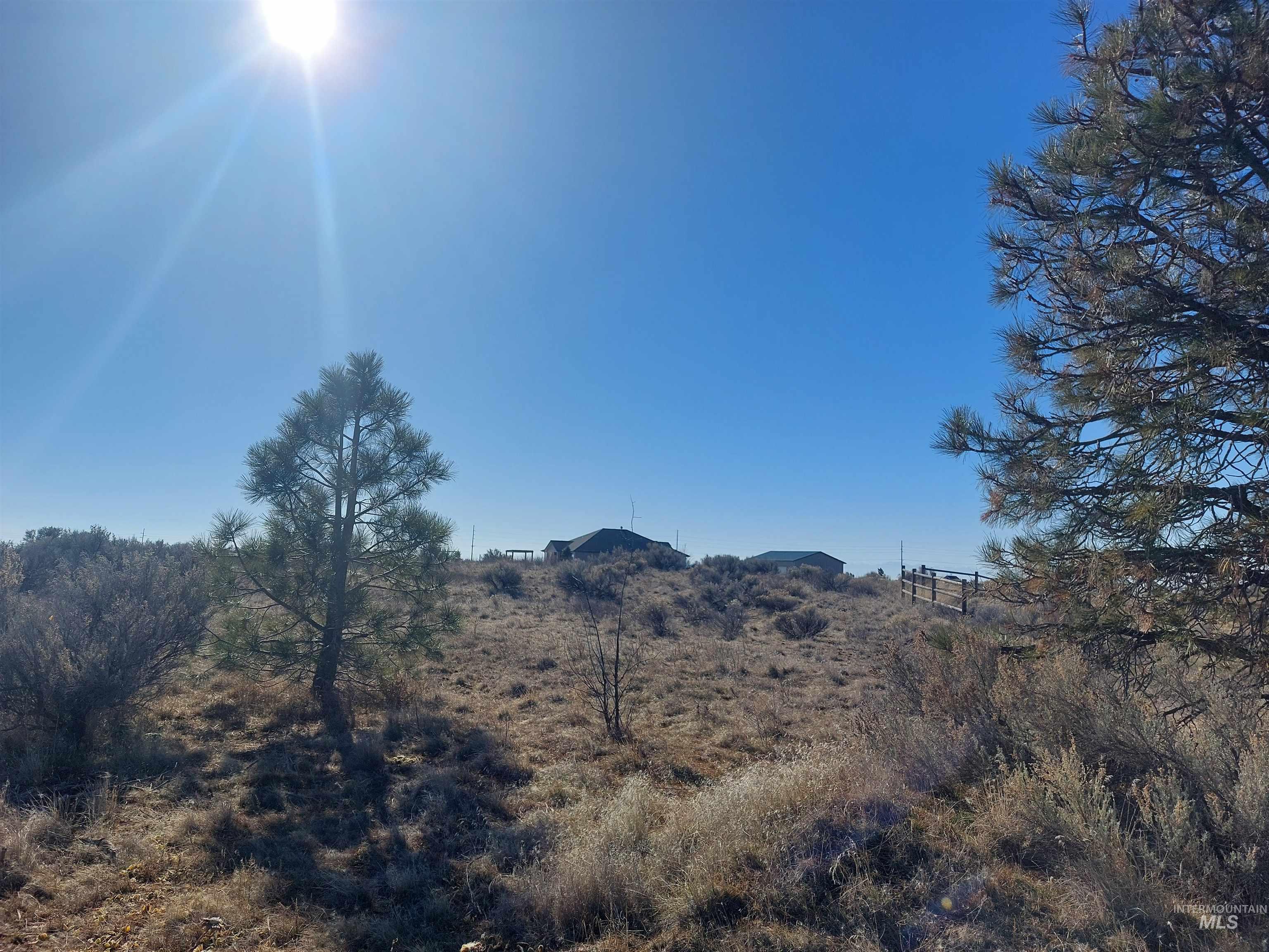 185 S Prong Horn, Boise, Idaho 83716, 3 Bedrooms, 3 Bathrooms, Residential For Sale, Price $950,000, 98958340