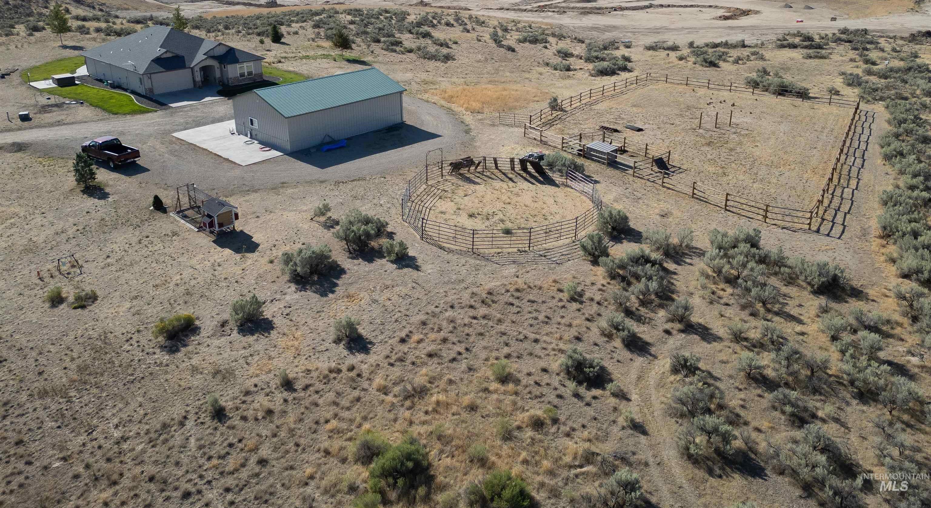 185 S Prong Horn, Boise, Idaho 83716, 3 Bedrooms, 3 Bathrooms, Residential For Sale, Price $950,000,MLS 98958340