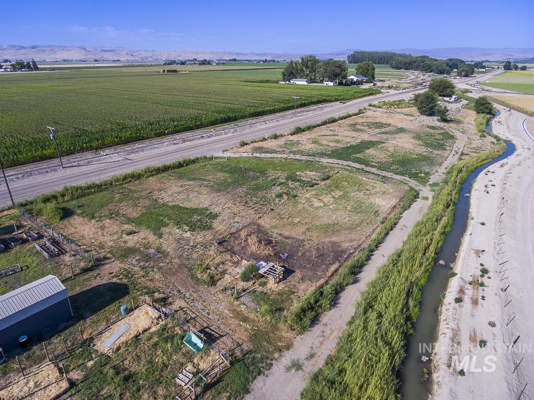 3432 W Pioneer Rd, Homedale, Idaho 83628, 2 Bedrooms, 1 Bathroom, Residential For Sale, Price $485,000,MLS 98958343