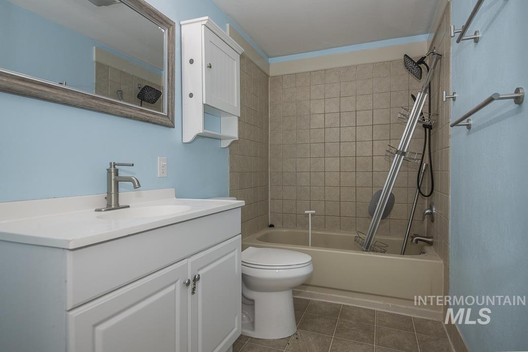 3432 W Pioneer Rd, Homedale, Idaho 83628, 2 Bedrooms, 1 Bathroom, Residential For Sale, Price $485,000,MLS 98958343