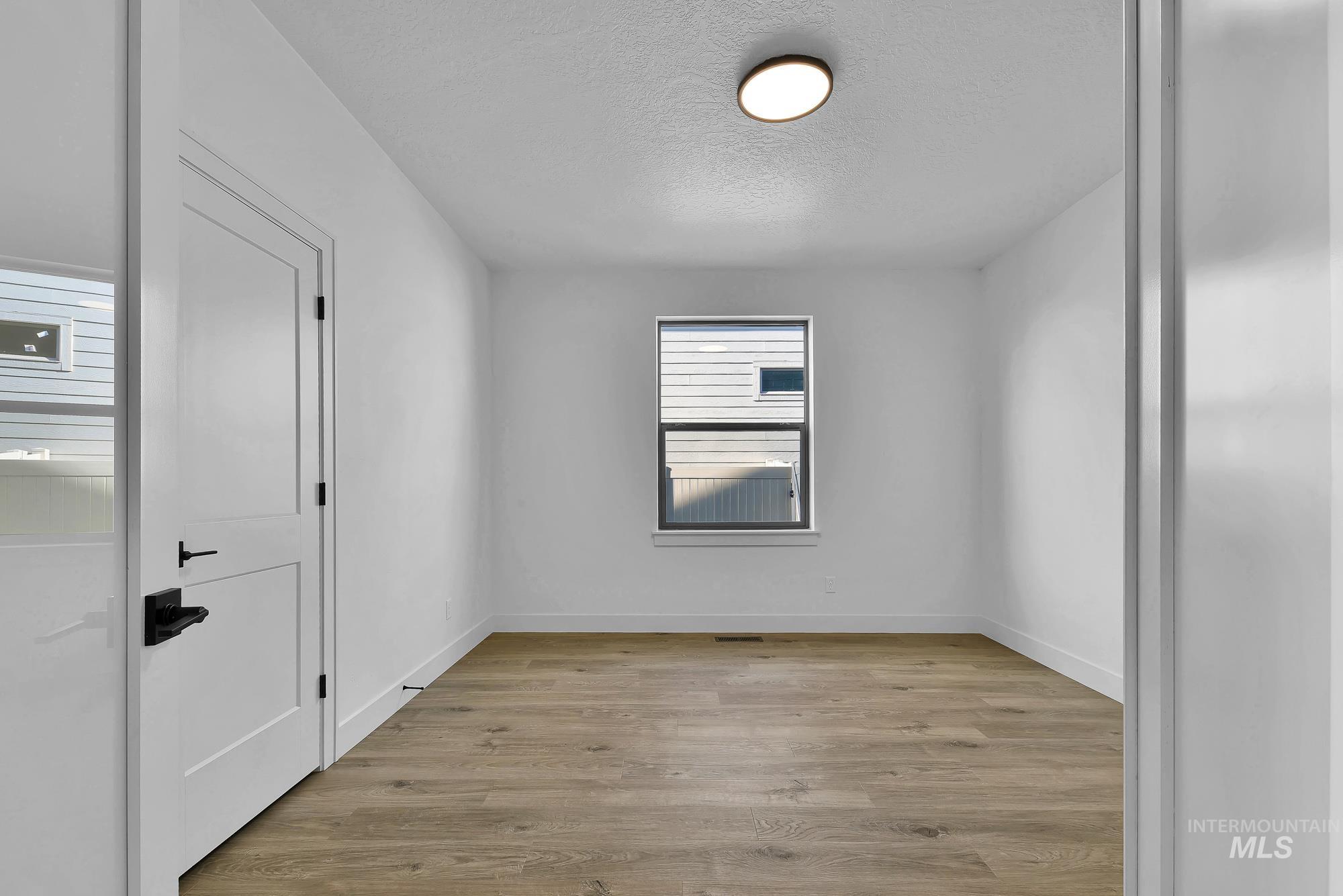 9875 W Snow Wolf Ln, Star, Idaho 83669, 3 Bedrooms, 2 Bathrooms, Residential For Sale, Price $649,900,MLS 98958379