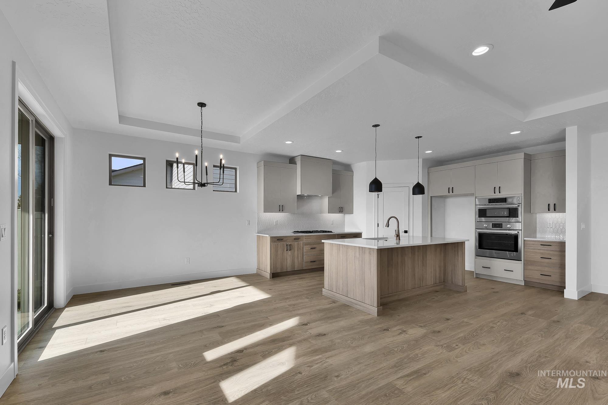 9875 W Snow Wolf Ln, Star, Idaho 83669, 3 Bedrooms, 2 Bathrooms, Residential For Sale, Price $649,900,MLS 98958379