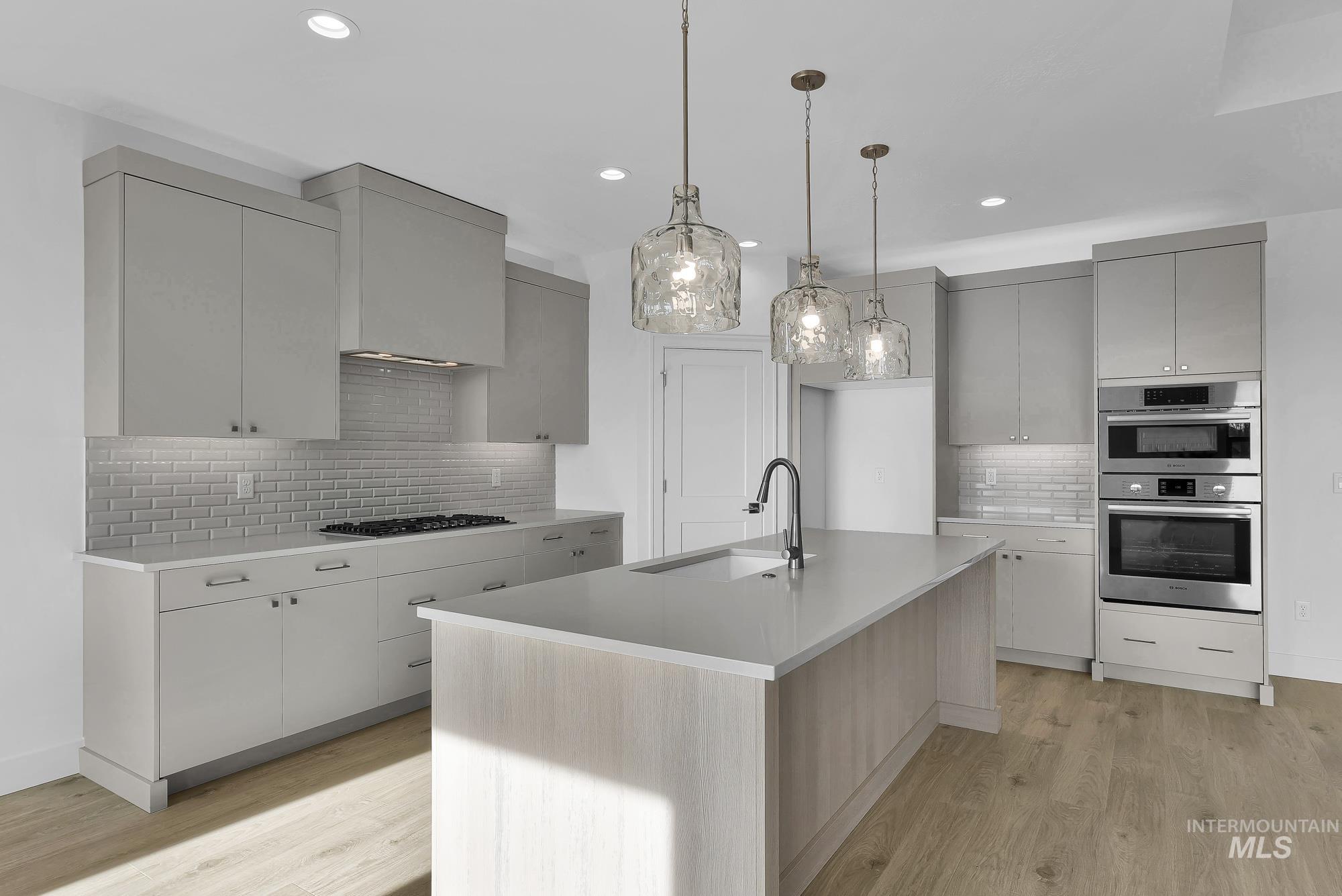 9887 W Snow Wolf Ln, Star, Idaho 83369, 4 Bedrooms, 3 Bathrooms, Residential For Sale, Price $749,900,MLS 98958387