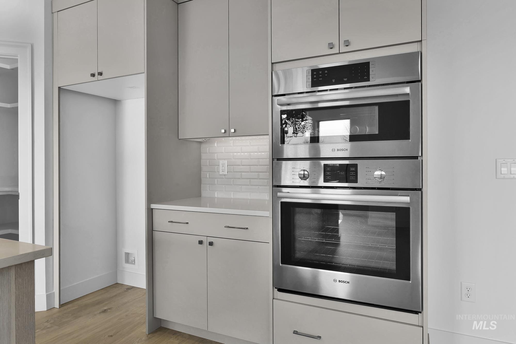 9887 W Snow Wolf Ln, Star, Idaho 83369, 4 Bedrooms, 3 Bathrooms, Residential For Sale, Price $749,900,MLS 98958387