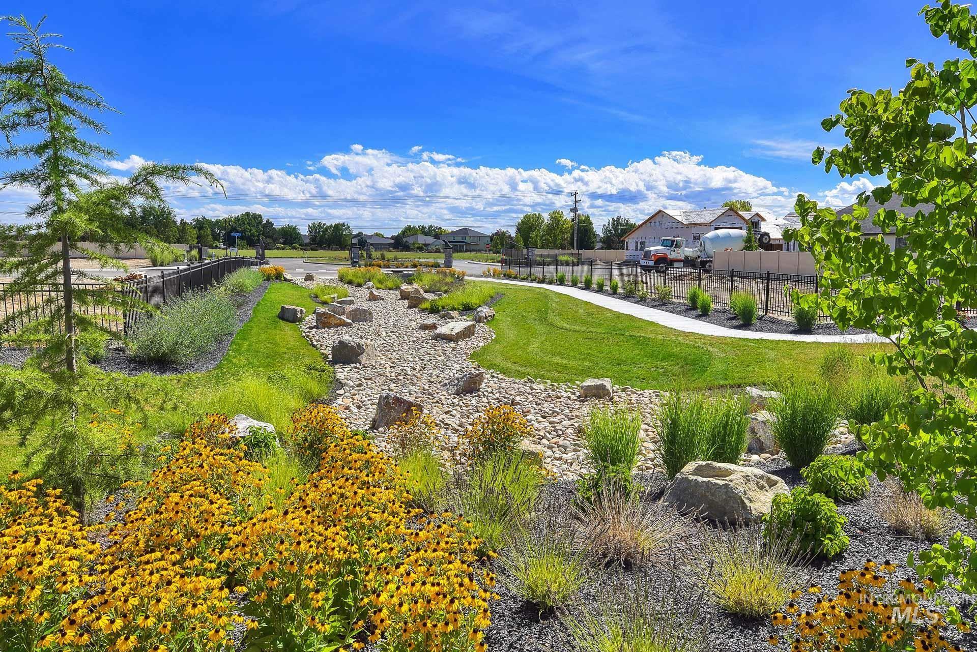 9887 W Snow Wolf Ln, Star, Idaho 83369, 4 Bedrooms, 3 Bathrooms, Residential For Sale, Price $749,900,MLS 98958387