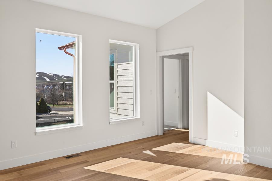 780 Victoria Dr., Moscow, Idaho 83843-3234, 3 Bedrooms, 2 Bathrooms, Residential For Sale, Price $639,000, 98958449