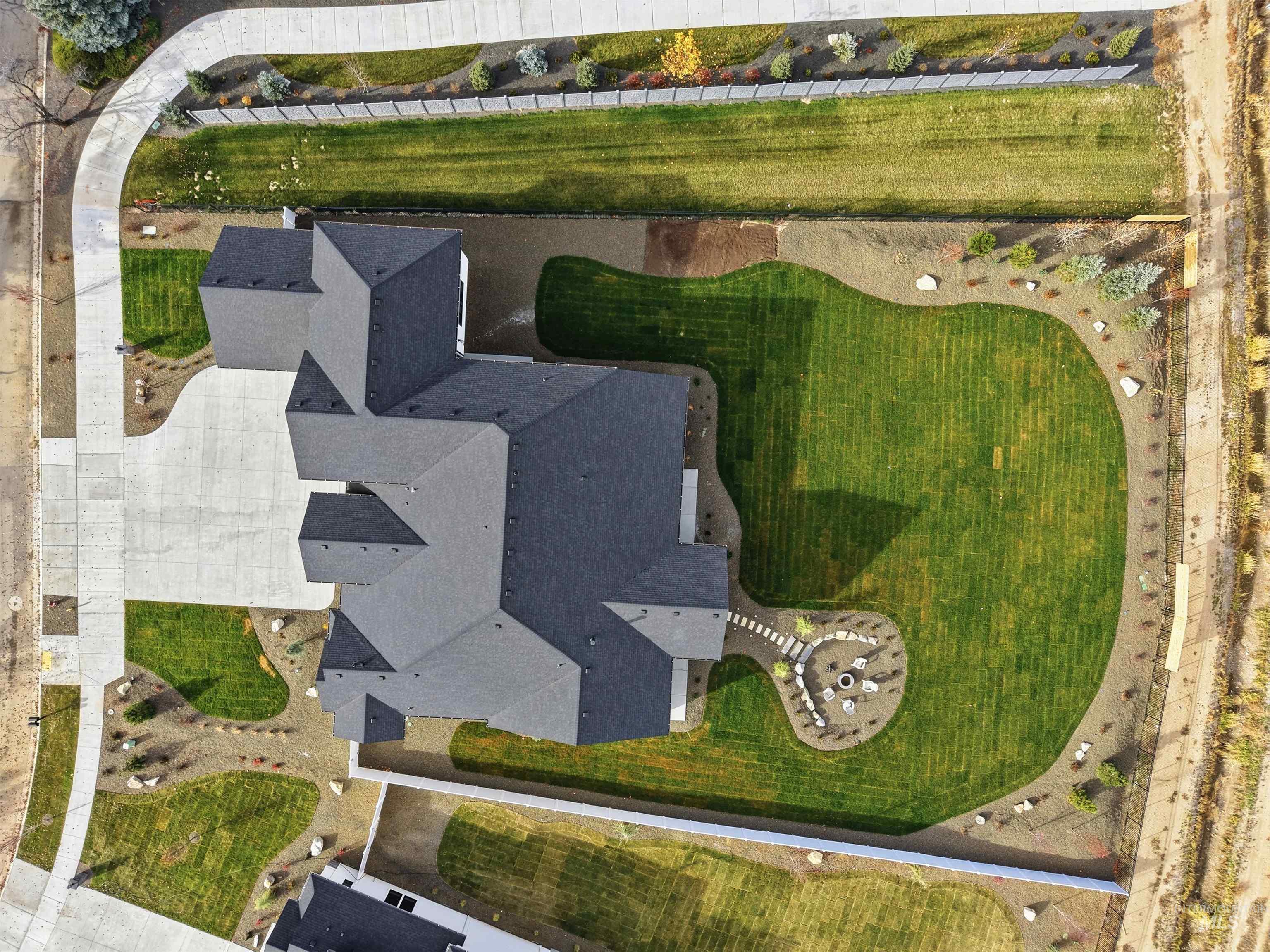 20 E Shafer View Drive, Meridian, Idaho 83642, 4 Bedrooms, 4.5 Bathrooms, Residential For Sale, Price $1,349,900,MLS 98958470