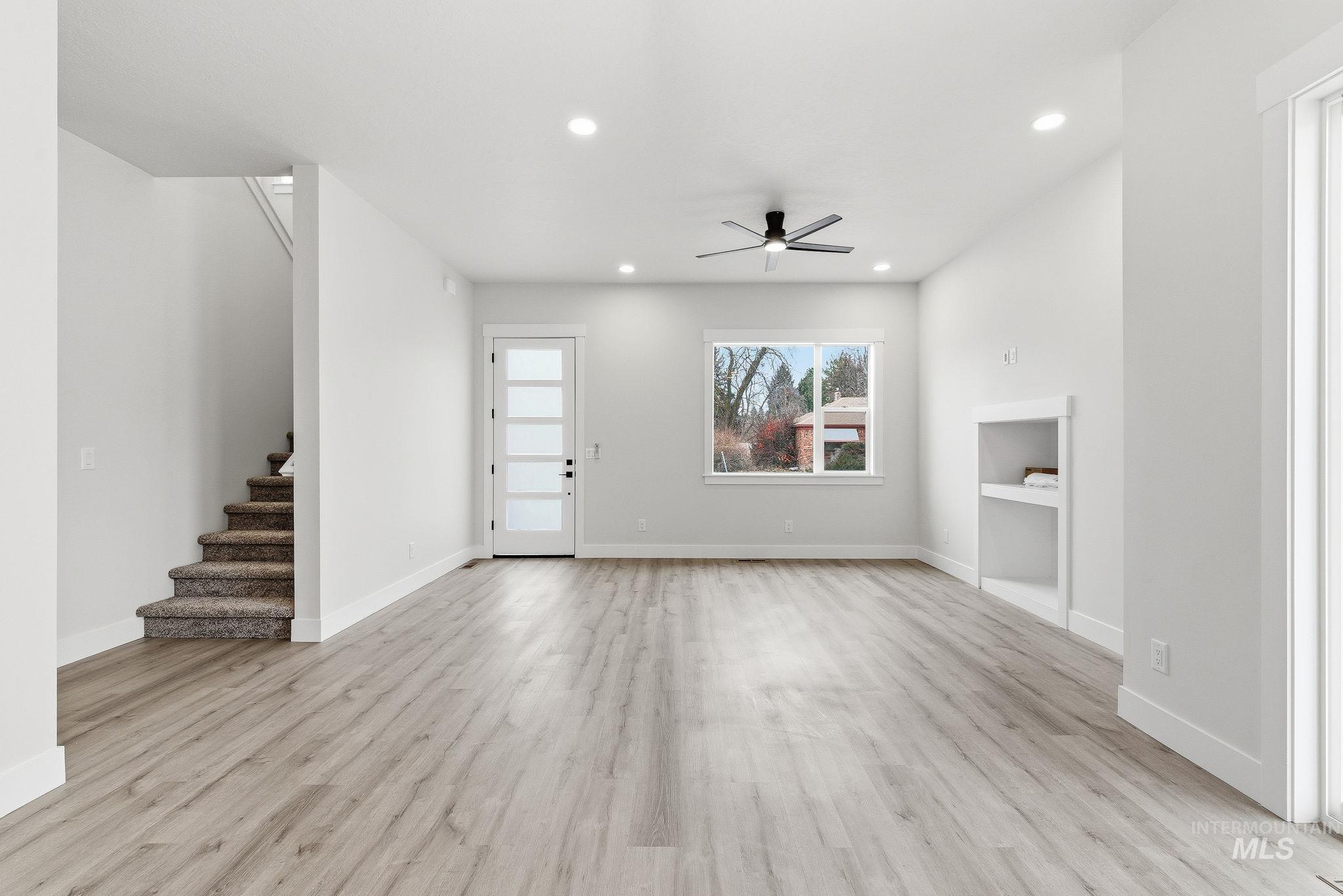 6829 W Ustick, Boise, Idaho 83704, 3 Bedrooms, 2.5 Bathrooms, Residential For Sale, Price $585,900,MLS 98958478