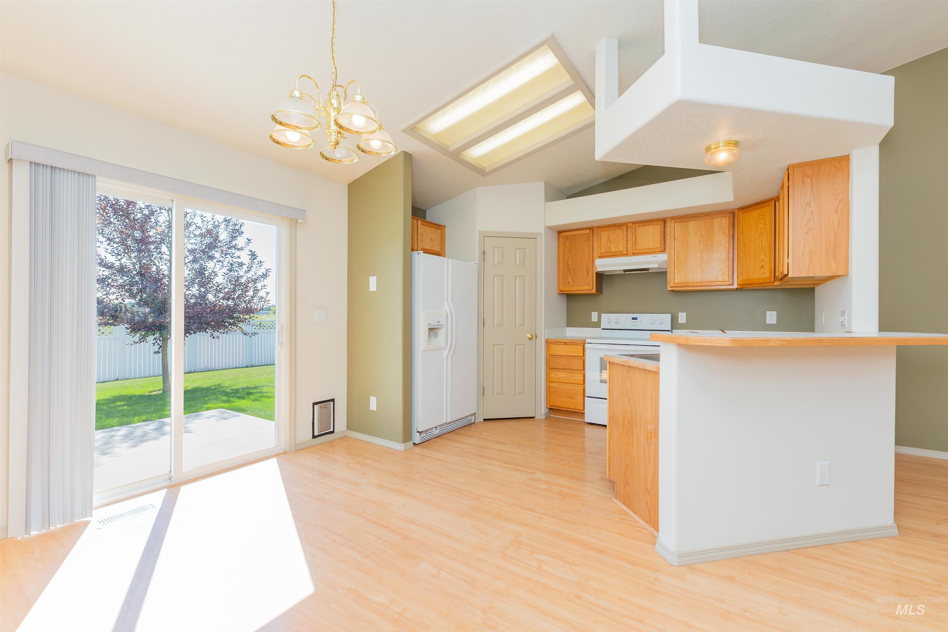 1630 S Woodland Dr, Nampa, Idaho 83686, 3 Bedrooms, 2 Bathrooms, Residential For Sale, Price $364,900,MLS 98958479