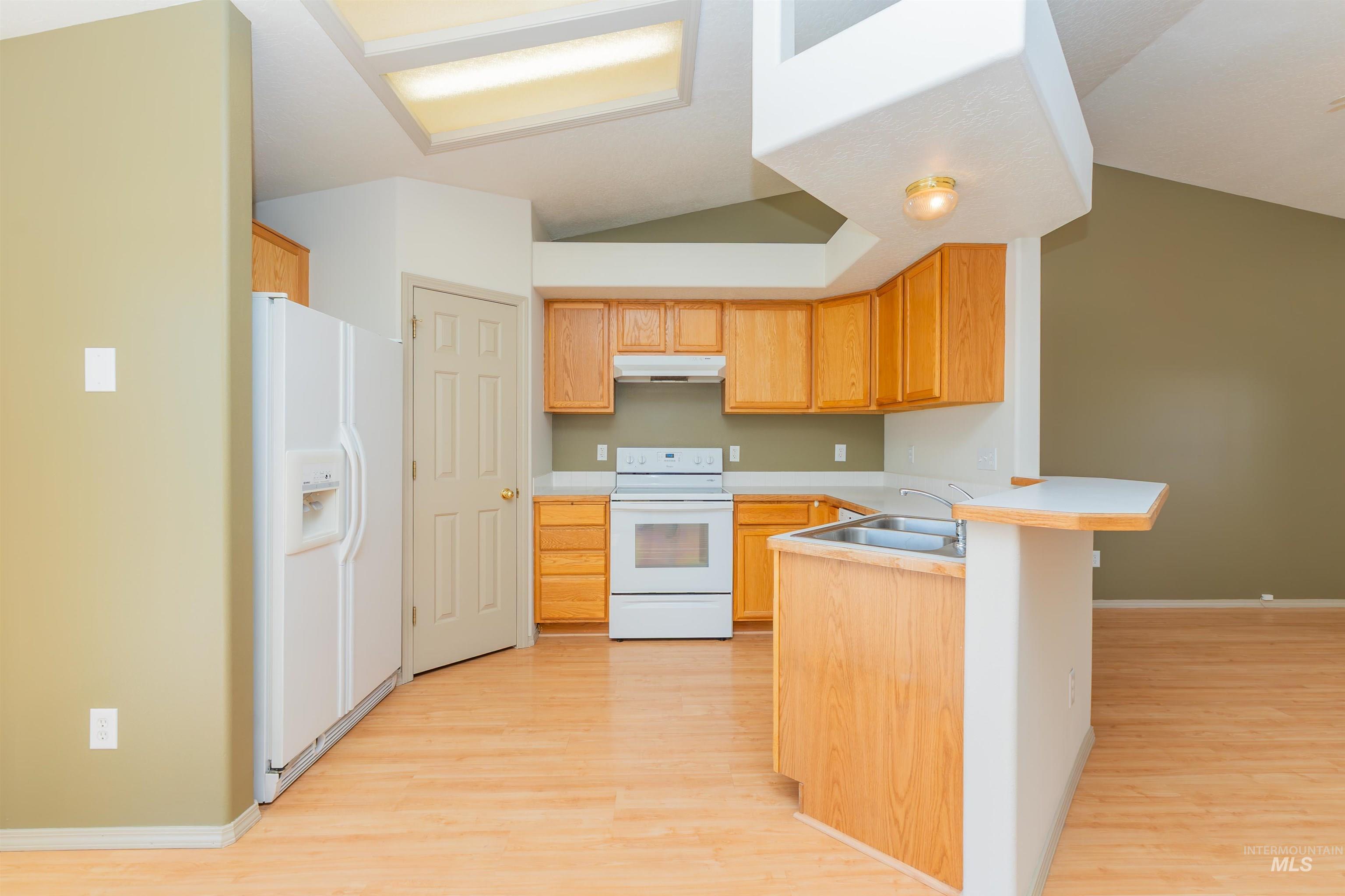 1630 S Woodland Dr, Nampa, Idaho 83686, 3 Bedrooms, 2 Bathrooms, Residential For Sale, Price $364,900,MLS 98958479