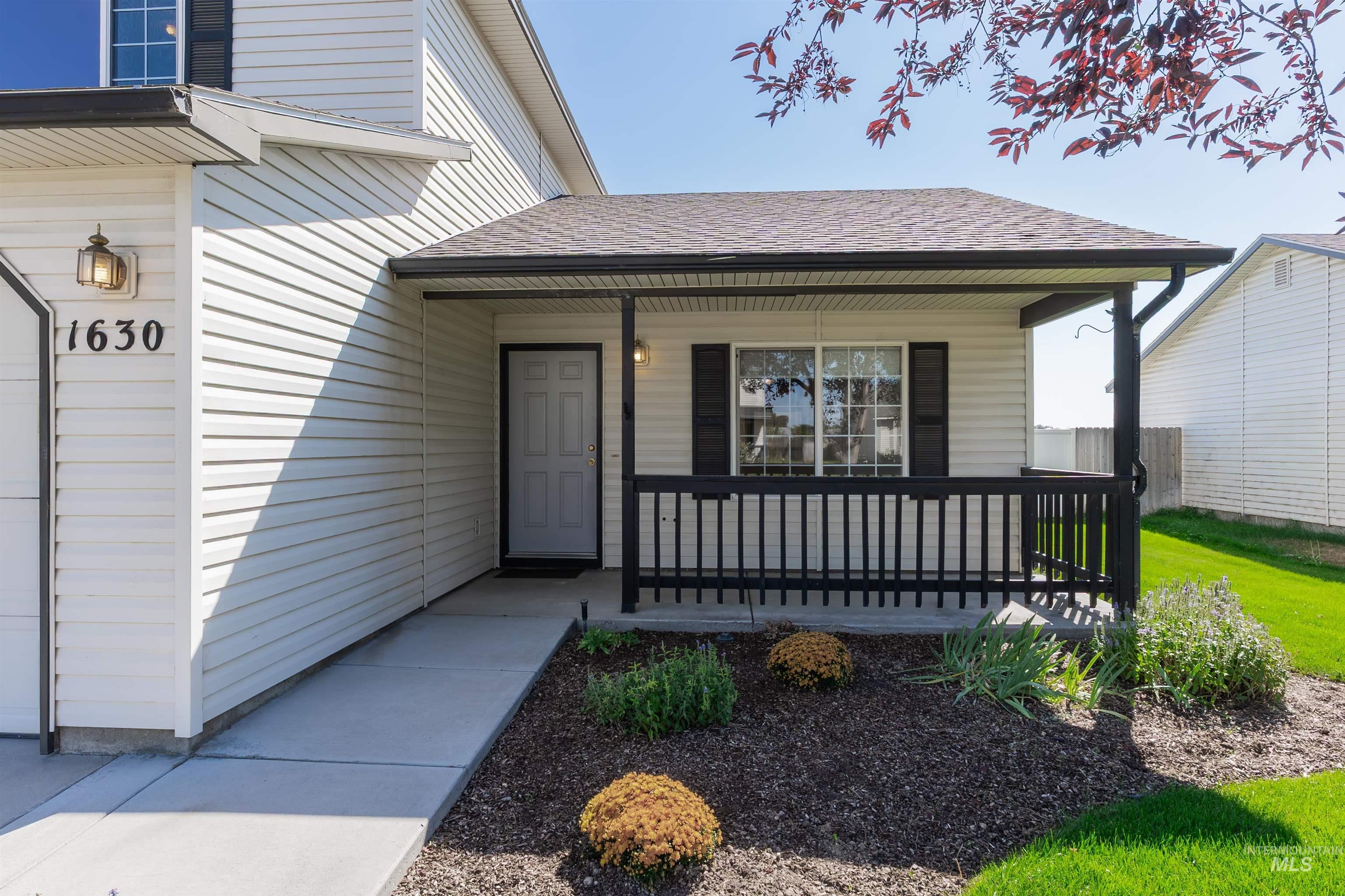 1630 S Woodland Dr, Nampa, Idaho 83686, 3 Bedrooms, 2 Bathrooms, Residential For Sale, Price $364,900,MLS 98958479