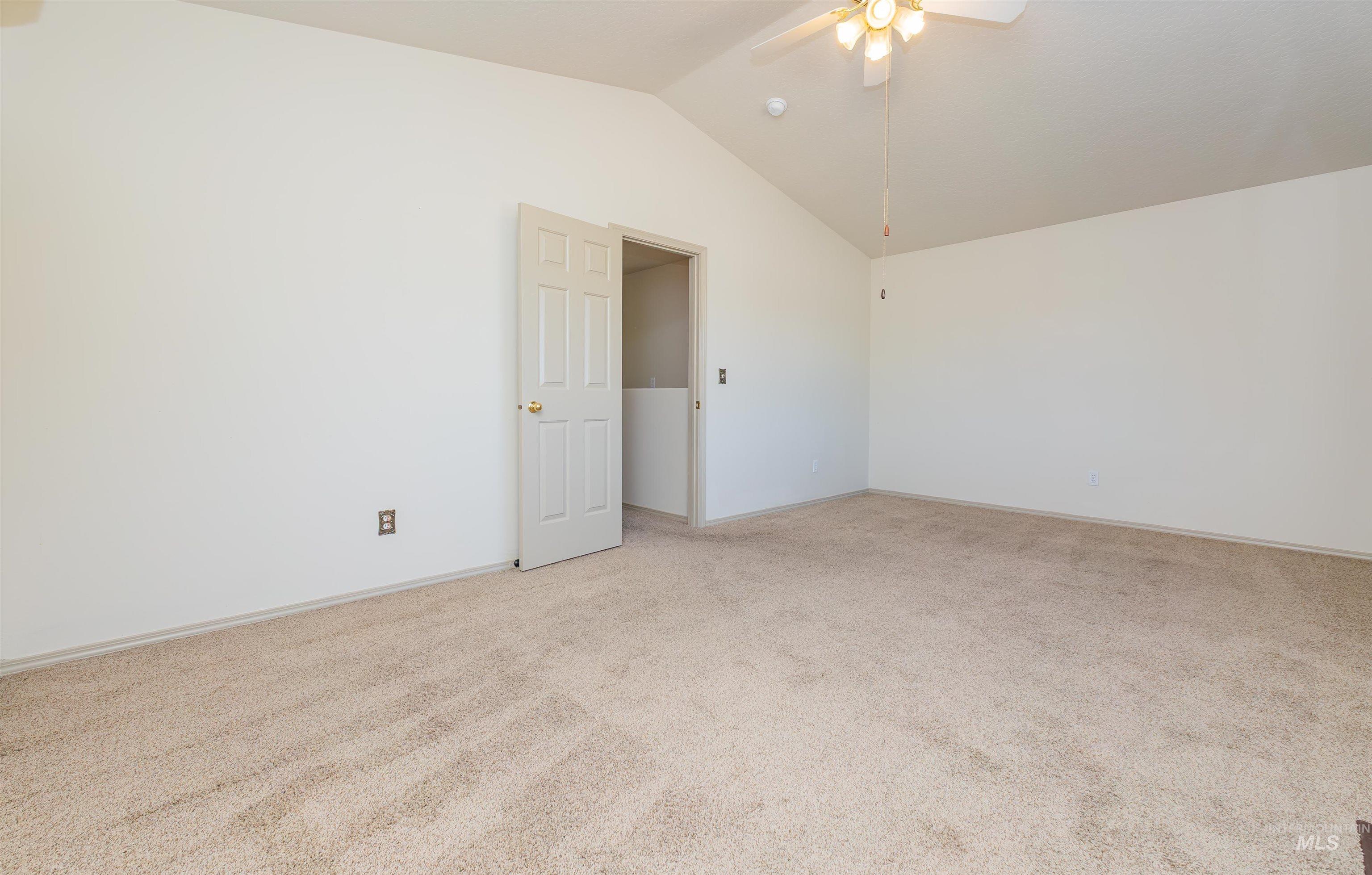 1630 S Woodland Dr, Nampa, Idaho 83686, 3 Bedrooms, 2 Bathrooms, Residential For Sale, Price $364,900,MLS 98958479