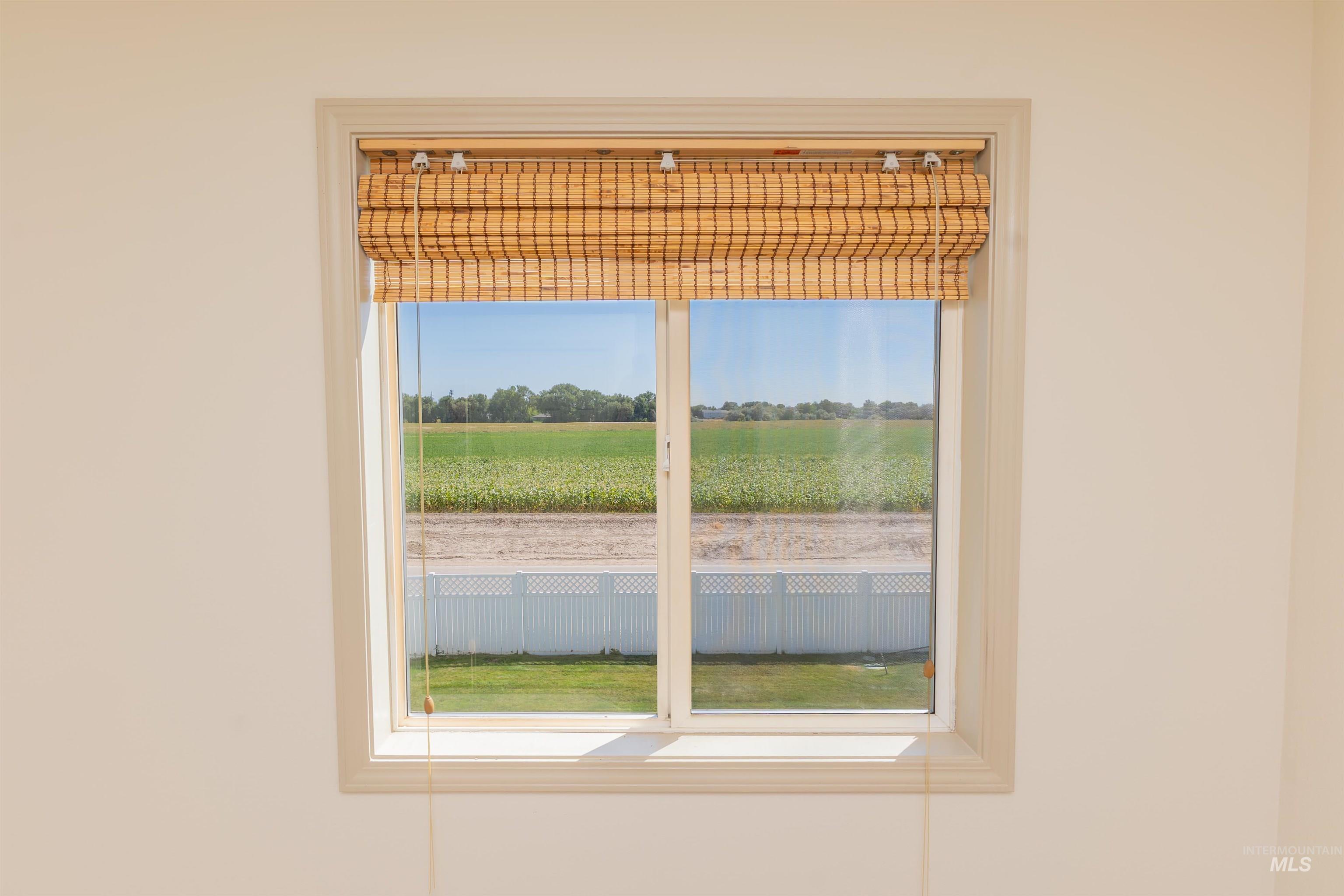 1630 S Woodland Dr, Nampa, Idaho 83686, 3 Bedrooms, 2 Bathrooms, Residential For Sale, Price $364,900,MLS 98958479