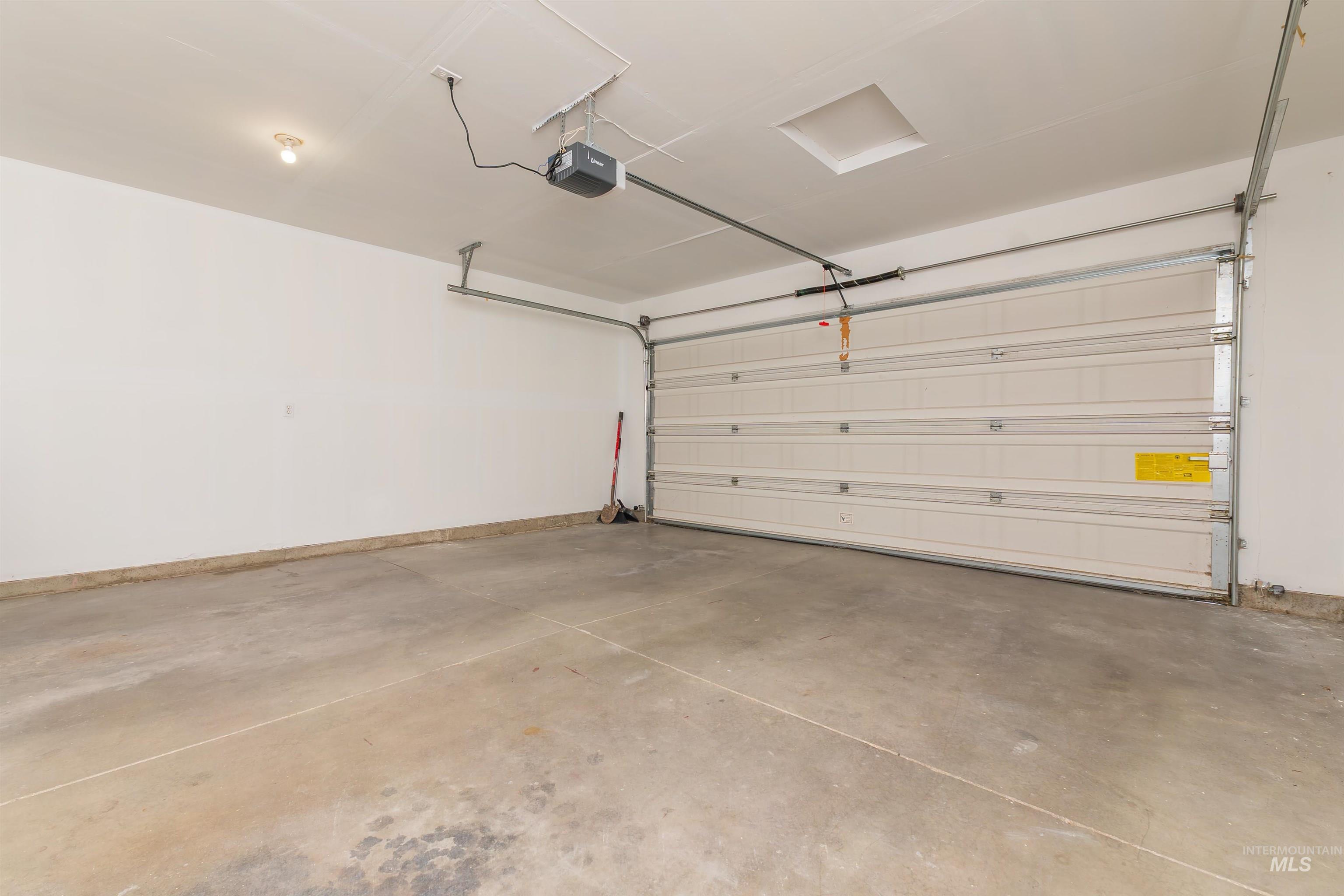 1630 S Woodland Dr, Nampa, Idaho 83686, 3 Bedrooms, 2 Bathrooms, Residential For Sale, Price $364,900,MLS 98958479