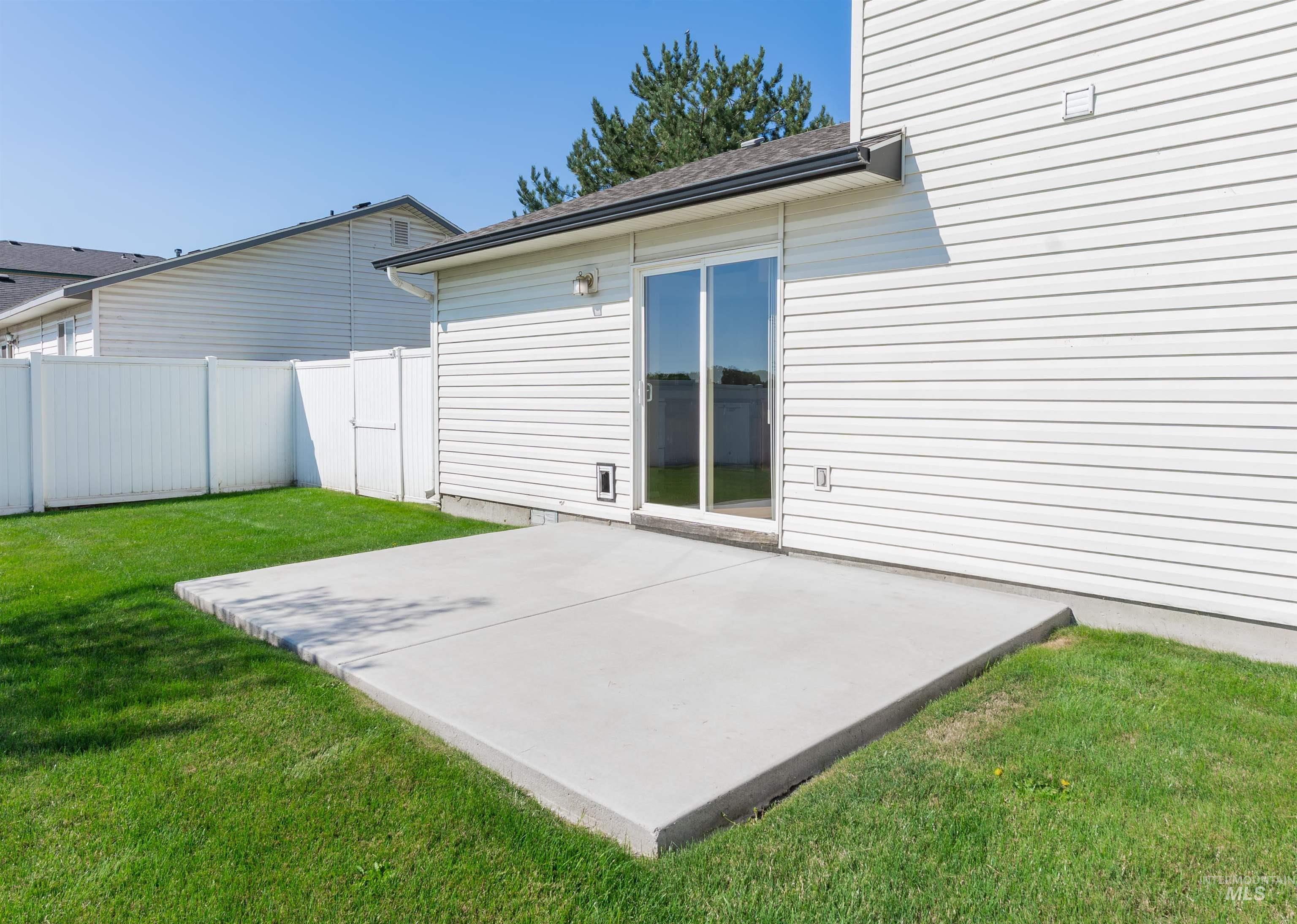 1630 S Woodland Dr, Nampa, Idaho 83686, 3 Bedrooms, 2 Bathrooms, Residential For Sale, Price $364,900,MLS 98958479