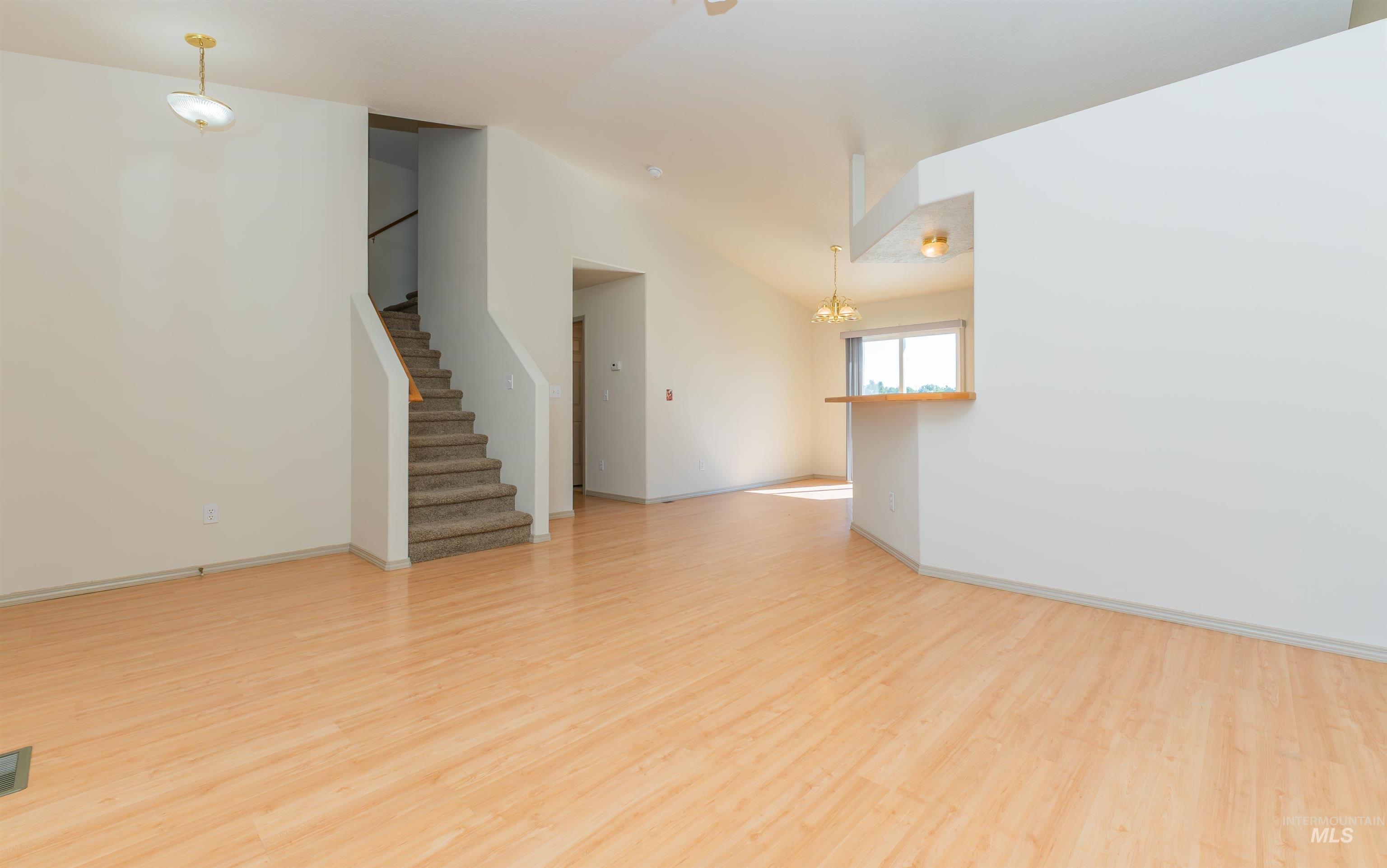 1630 S Woodland Dr, Nampa, Idaho 83686, 3 Bedrooms, 2 Bathrooms, Residential For Sale, Price $364,900,MLS 98958479