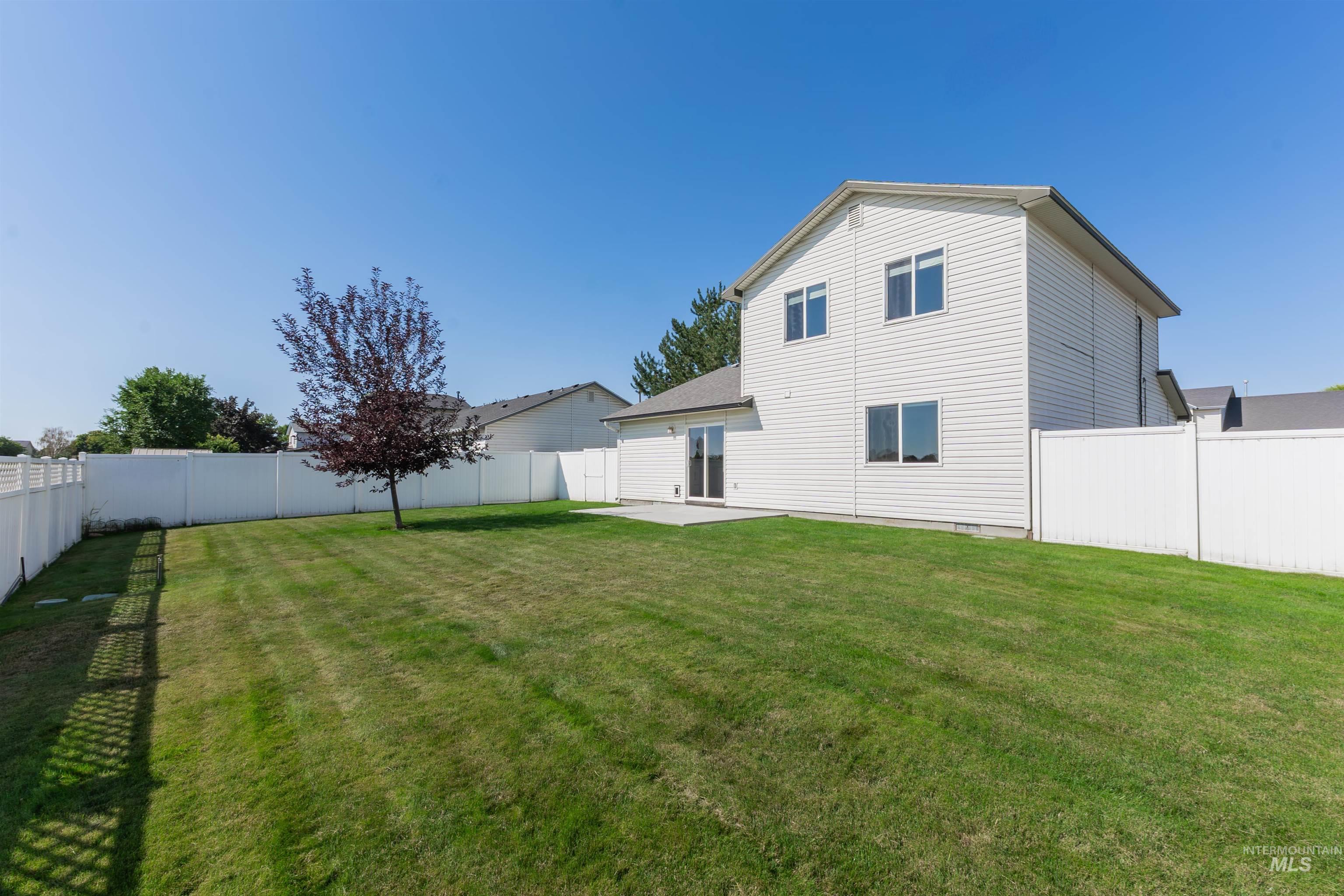 1630 S Woodland Dr, Nampa, Idaho 83686, 3 Bedrooms, 2 Bathrooms, Residential For Sale, Price $364,900,MLS 98958479