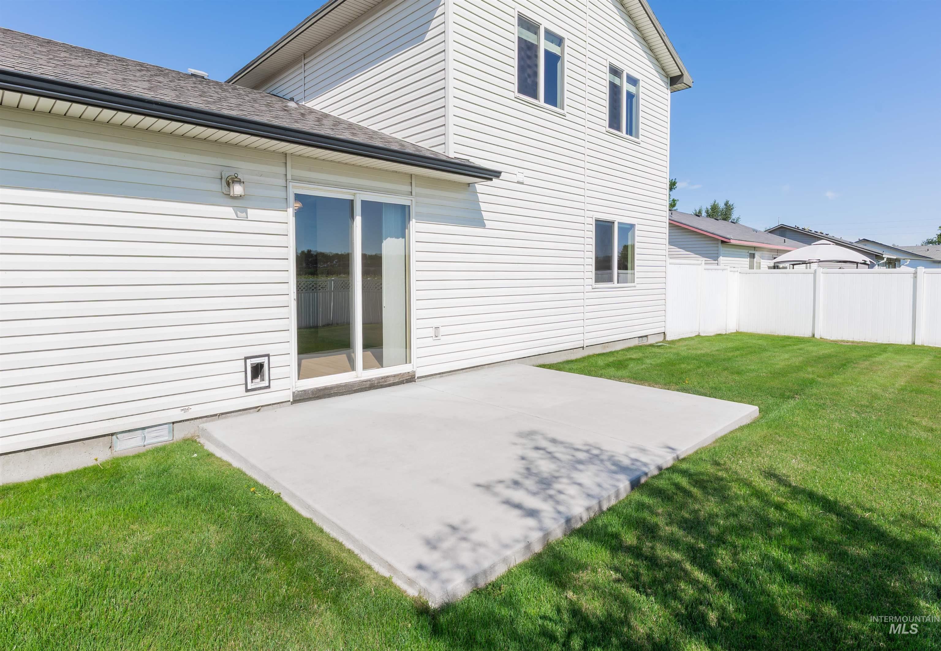 1630 S Woodland Dr, Nampa, Idaho 83686, 3 Bedrooms, 2 Bathrooms, Residential For Sale, Price $364,900,MLS 98958479