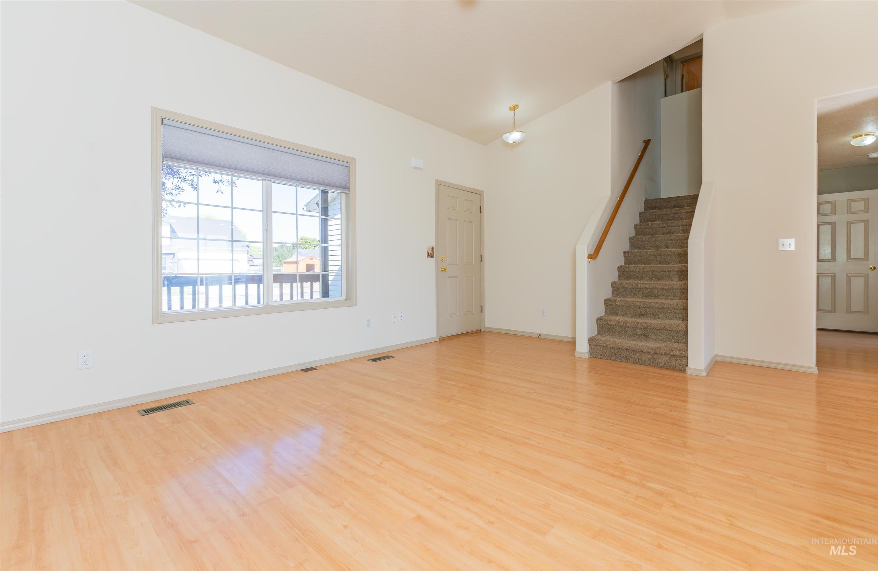 1630 S Woodland Dr, Nampa, Idaho 83686, 3 Bedrooms, 2 Bathrooms, Residential For Sale, Price $364,900,MLS 98958479