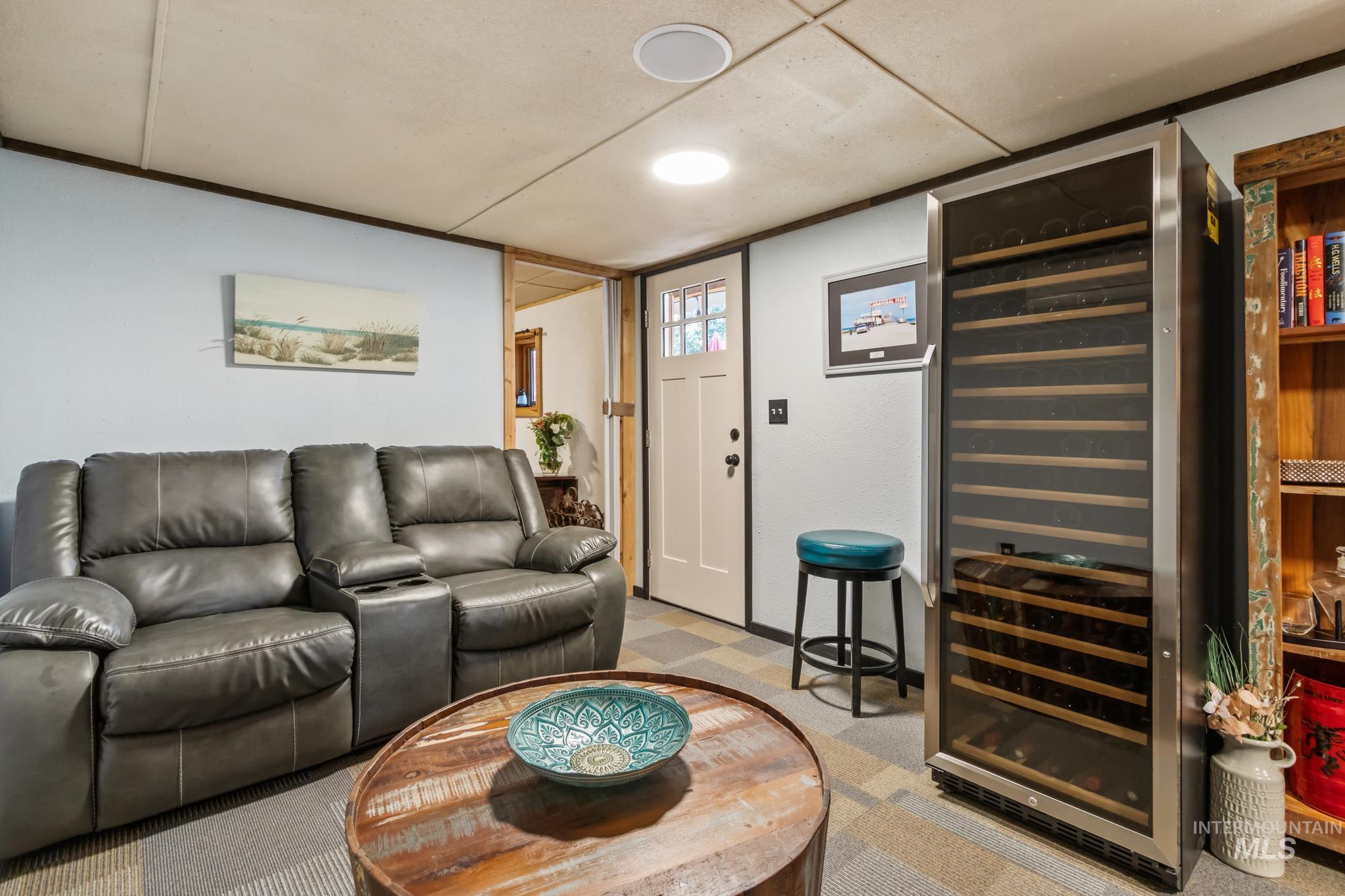 204 Main St., Idaho City, Idaho 83631, 1 Bedroom, 3 Bathrooms, Residential For Sale, Price $589,000,MLS 98958488