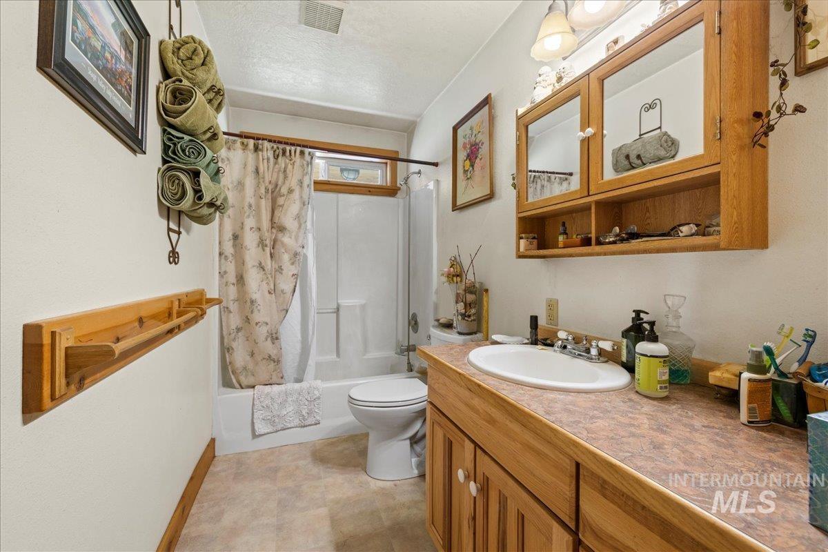 2128 Jackson Creek Road, Council, Idaho 83612, 3 Bedrooms, 2 Bathrooms, Residential For Sale, Price $745,000,MLS 98958495