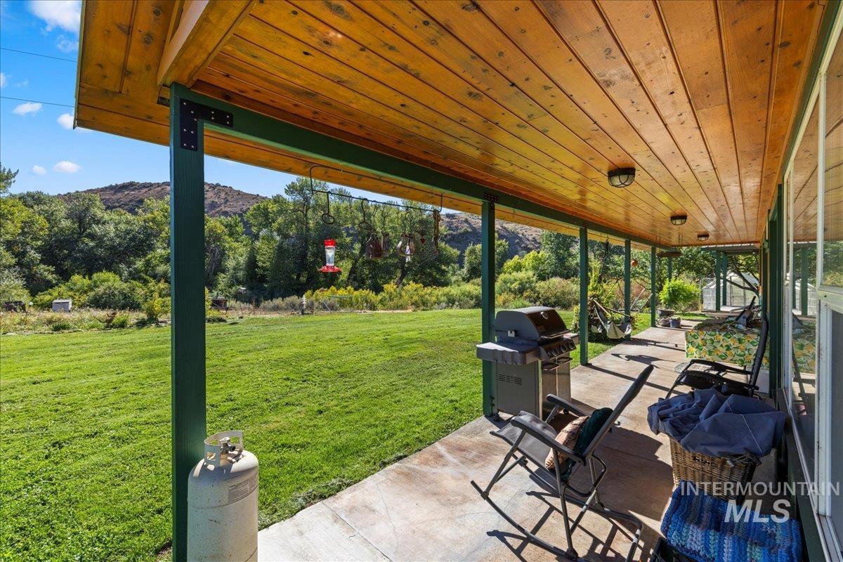 2128 Jackson Creek Road, Council, Idaho 83612, 3 Bedrooms, 2 Bathrooms, Residential For Sale, Price $745,000,MLS 98958495