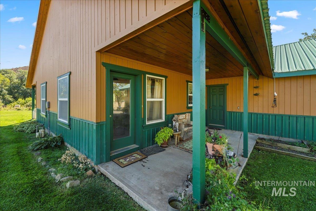 2128 Jackson Creek Road, Council, Idaho 83612, 3 Bedrooms, 2 Bathrooms, Residential For Sale, Price $745,000,MLS 98958495