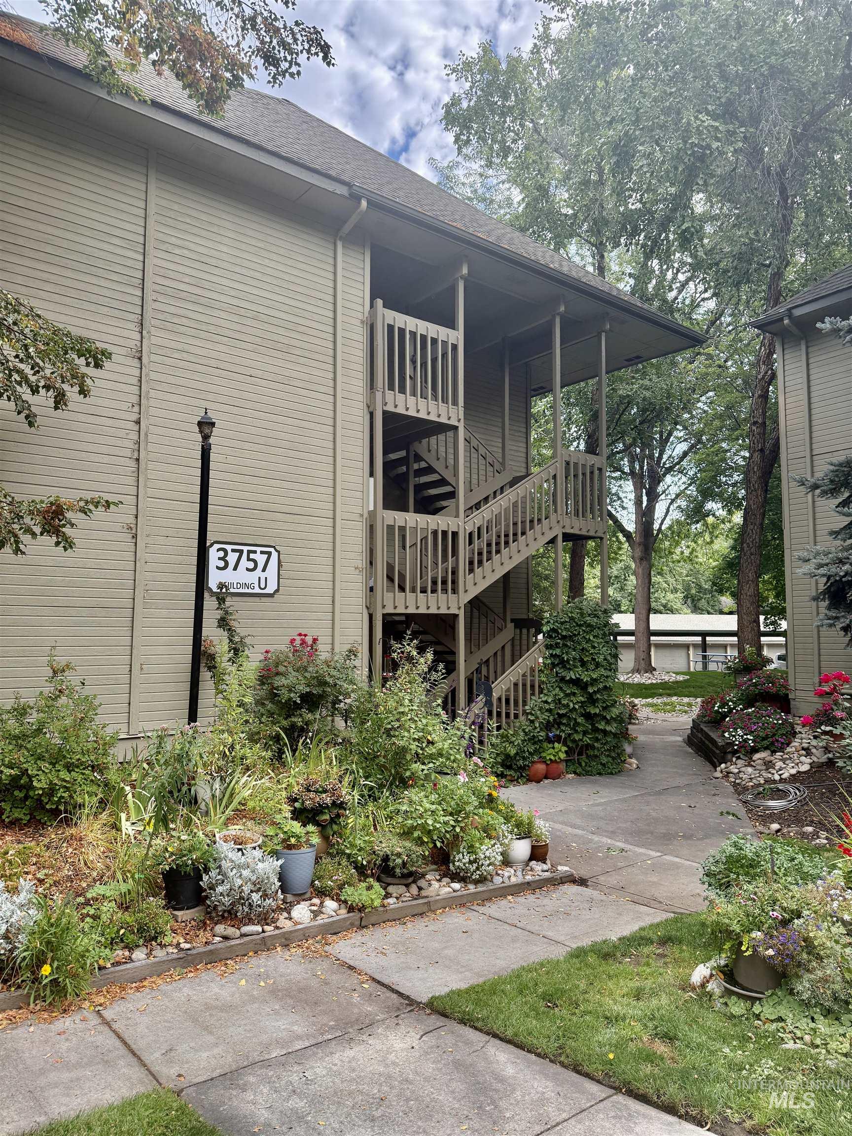 3757 S S Gekeler Lane, Boise, Idaho 83706, 2 Bedrooms, 2 Bathrooms, Residential For Sale, Price $309,900,MLS 98958512