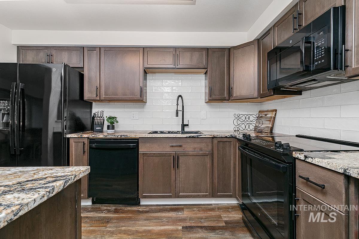 3757 S S Gekeler Lane, Boise, Idaho 83706, 2 Bedrooms, 2 Bathrooms, Residential For Sale, Price $309,900,MLS 98958512