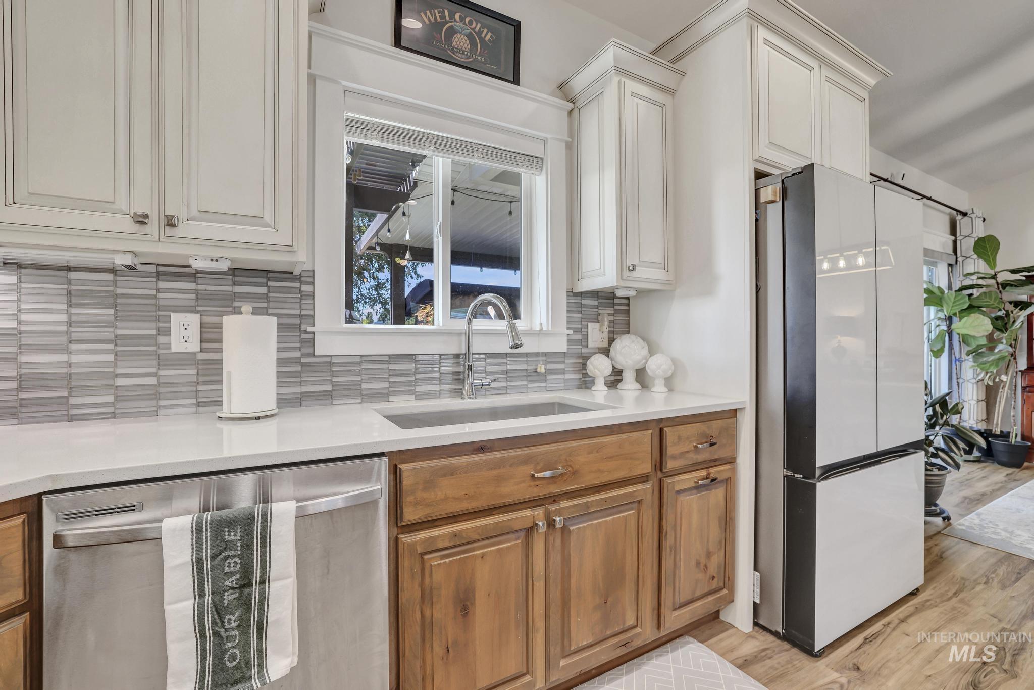 1384 Jump Street, Twin Falls, Idaho 83301, 3 Bedrooms, 2 Bathrooms, Residential For Sale, Price $439,900,MLS 98958514