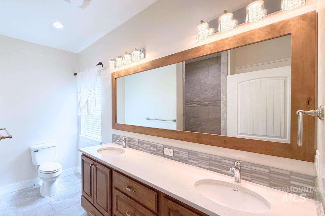 1384 Jump Street, Twin Falls, Idaho 83301, 3 Bedrooms, 2 Bathrooms, Residential For Sale, Price $439,900,MLS 98958514