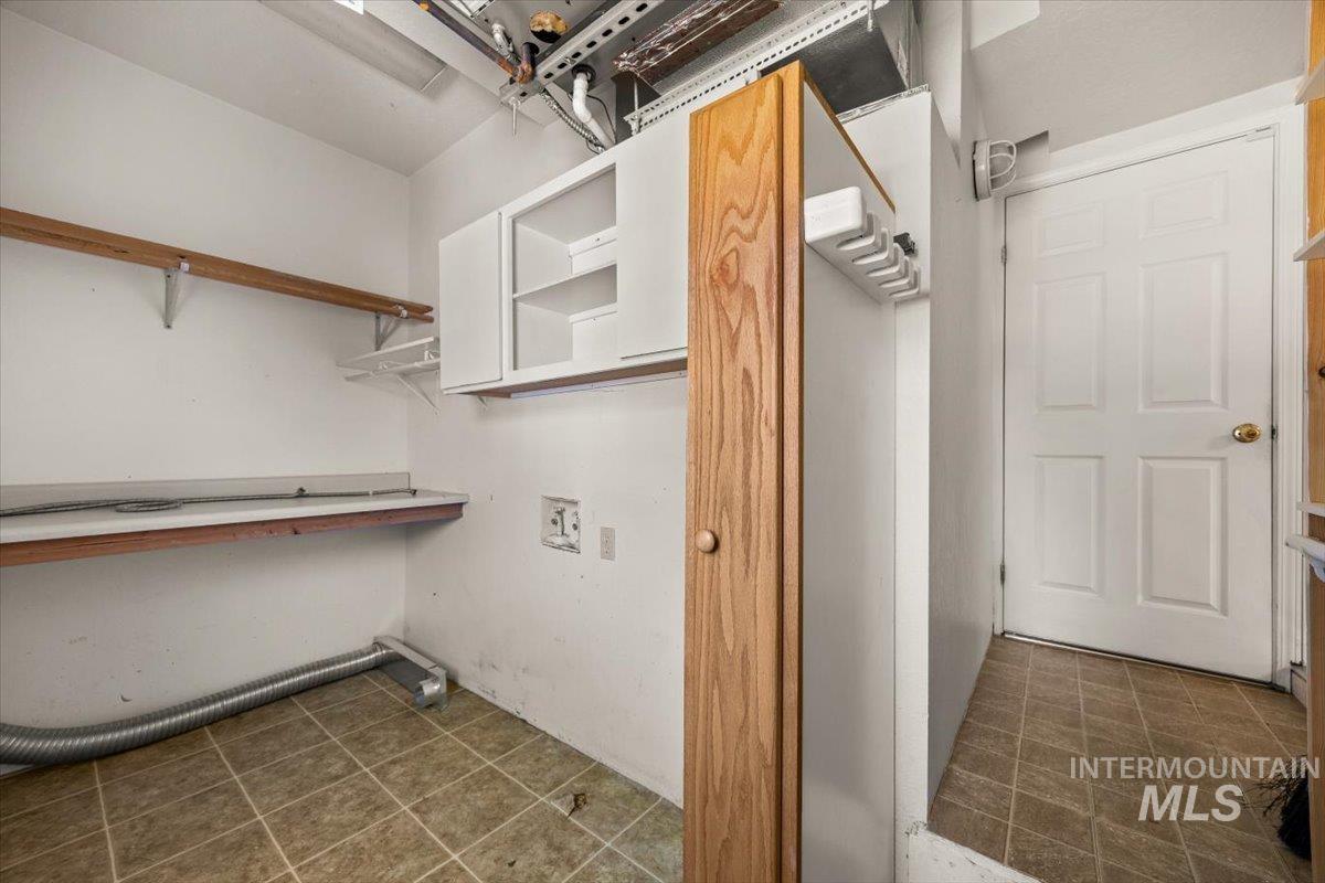 1300 Lake Lowell Ave., Nampa, Idaho 83686, 4 Bedrooms, 2.5 Bathrooms, Residential For Sale, Price $549,000,MLS 98958519