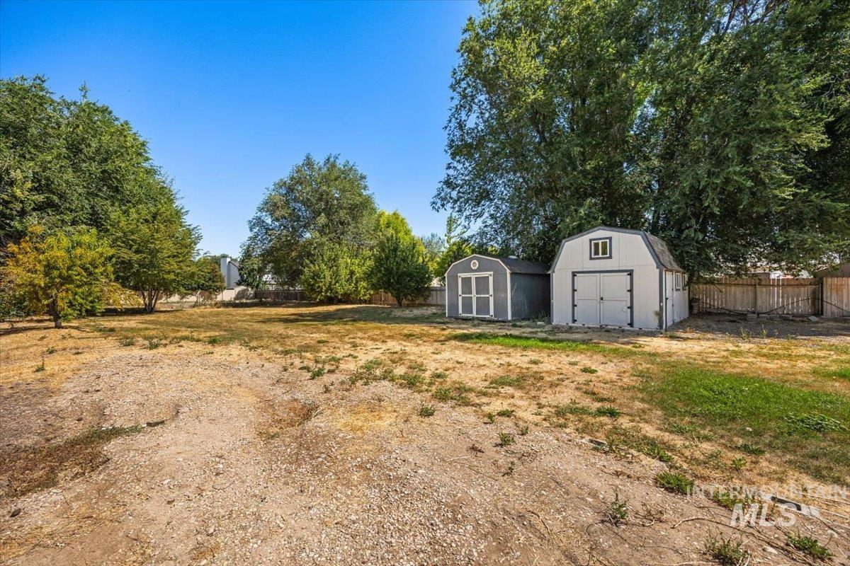 1300 Lake Lowell Ave., Nampa, Idaho 83686, 4 Bedrooms, 2.5 Bathrooms, Residential For Sale, Price $549,000,MLS 98958519