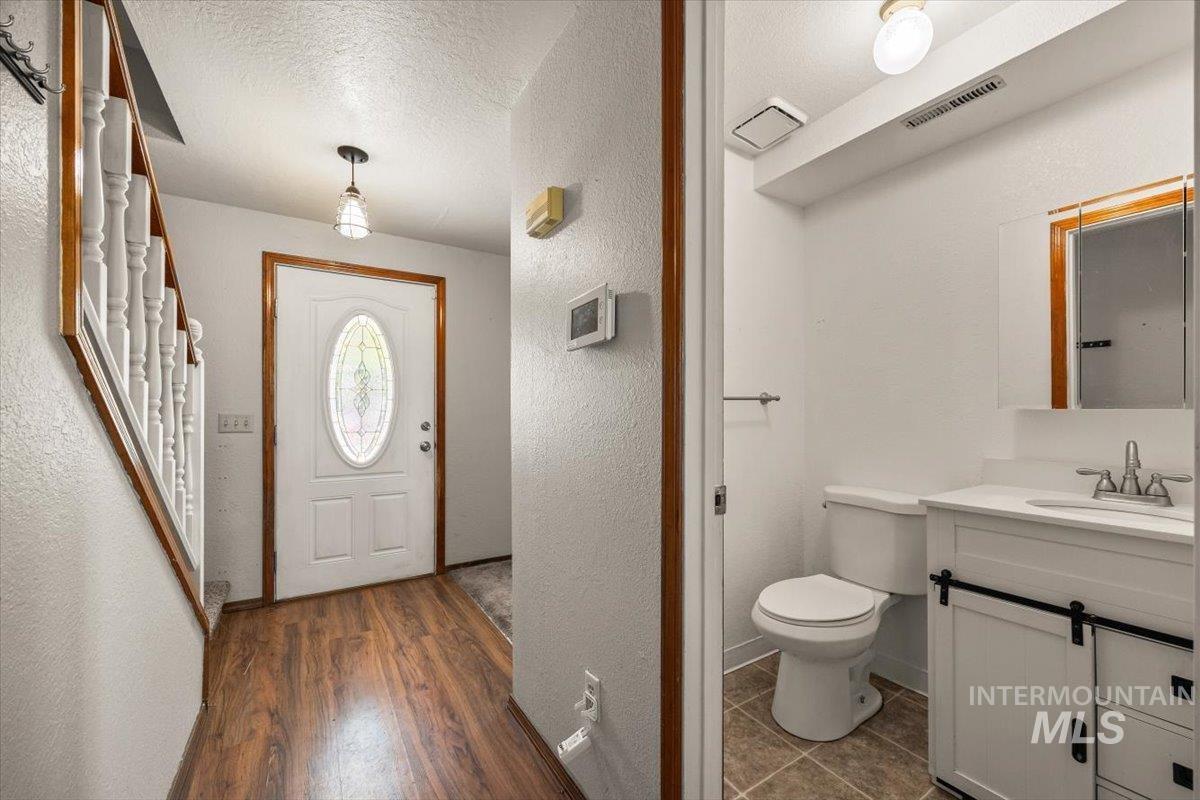 1300 Lake Lowell Ave., Nampa, Idaho 83686, 4 Bedrooms, 2.5 Bathrooms, Residential For Sale, Price $549,000,MLS 98958519