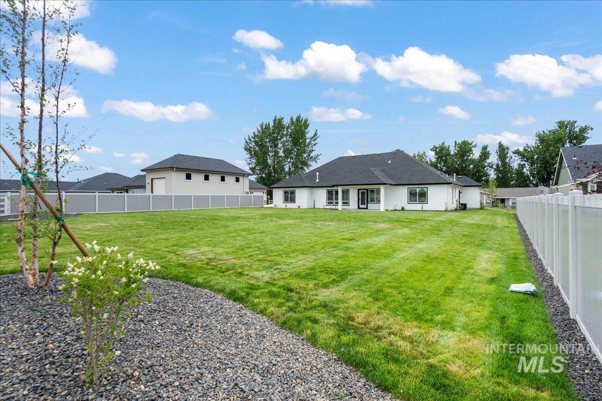 335 Bard Ave, Middleton, Idaho 83644, 4 Bedrooms, 3 Bathrooms, Residential For Sale, Price $725,000,MLS 98958529