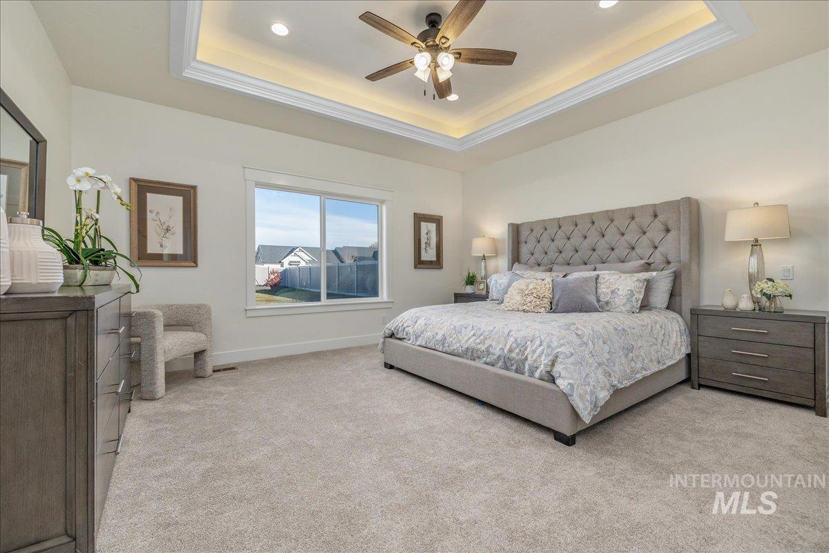 335 Bard Ave, Middleton, Idaho 83644, 4 Bedrooms, 3 Bathrooms, Residential For Sale, Price $725,000,MLS 98958529