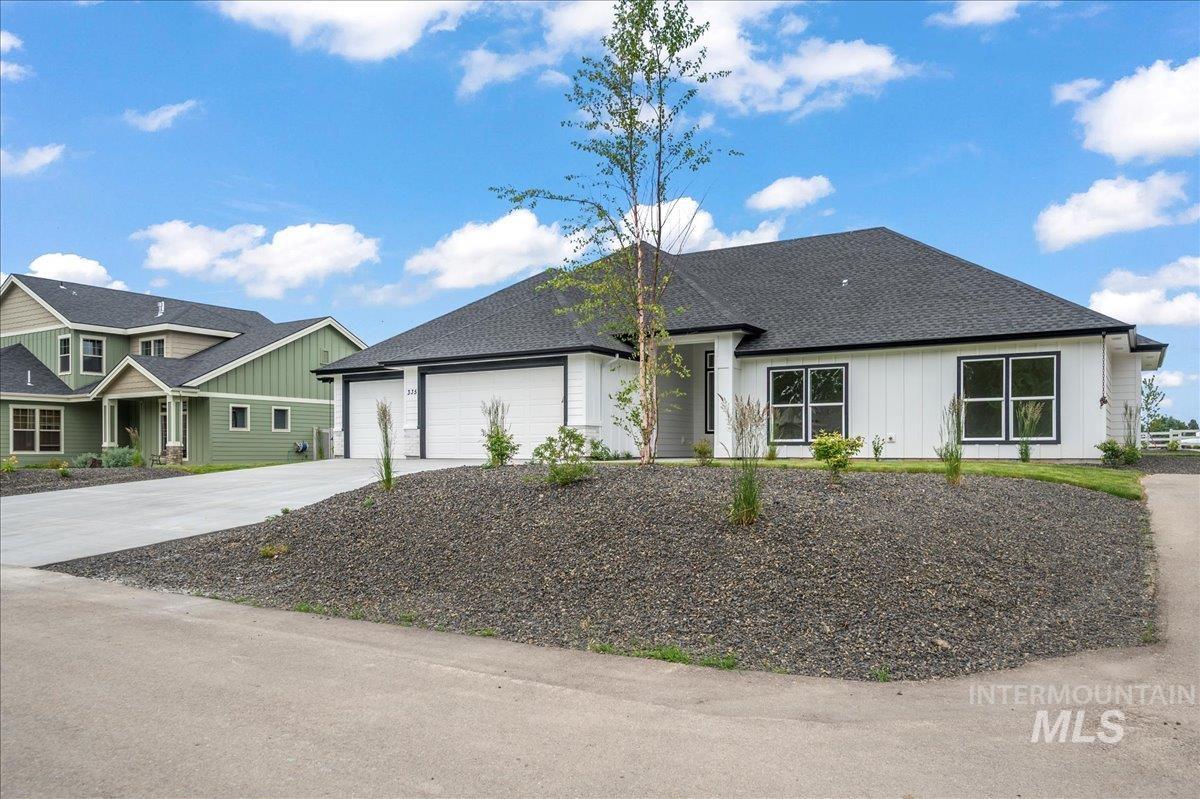 335 Bard Ave, Middleton, Idaho 83644, 4 Bedrooms, 3 Bathrooms, Residential For Sale, Price $725,000,MLS 98958529