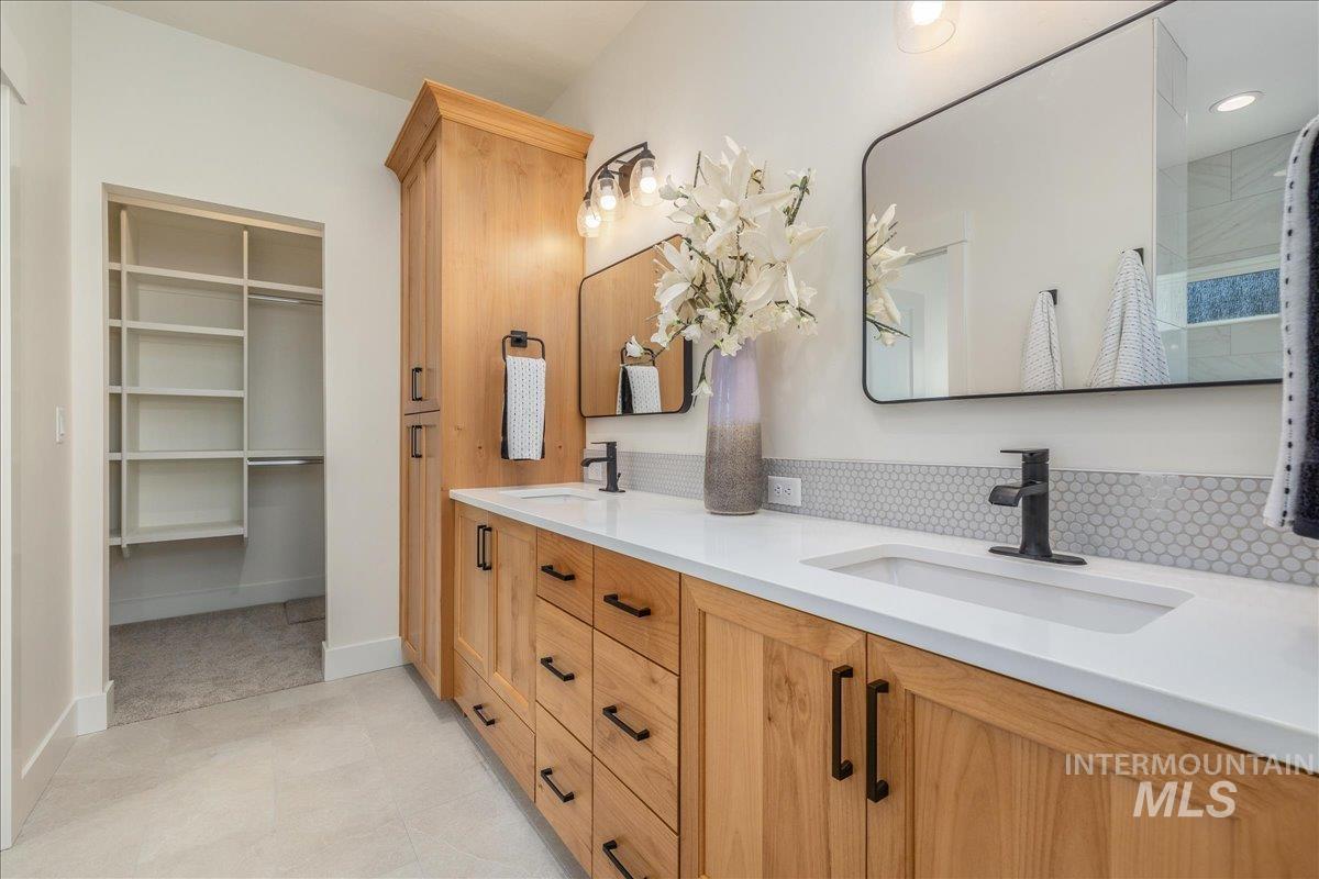 335 Bard Ave, Middleton, Idaho 83644, 4 Bedrooms, 3 Bathrooms, Residential For Sale, Price $725,000,MLS 98958529